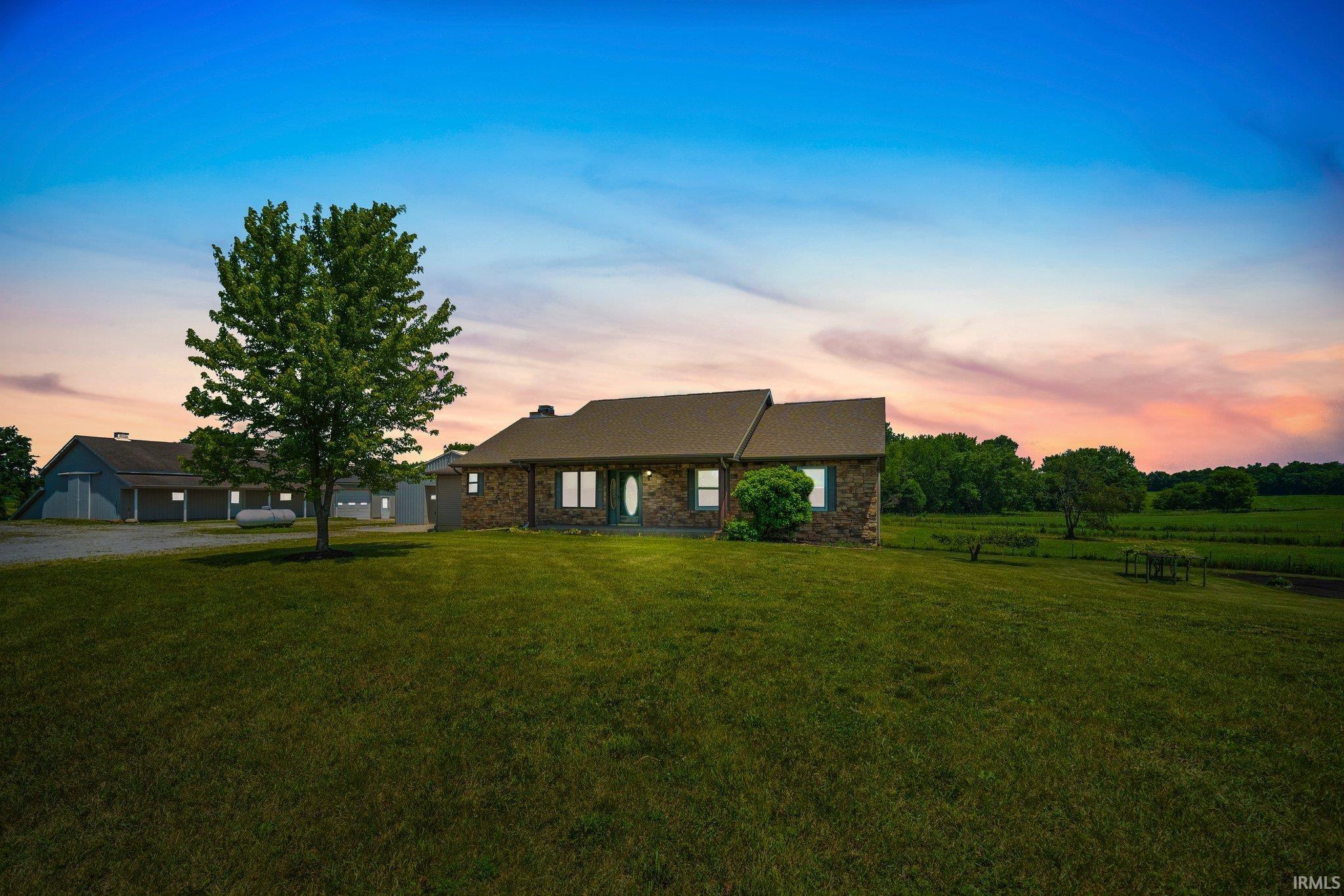 Photo 2 of 2150 N Us Highway 33