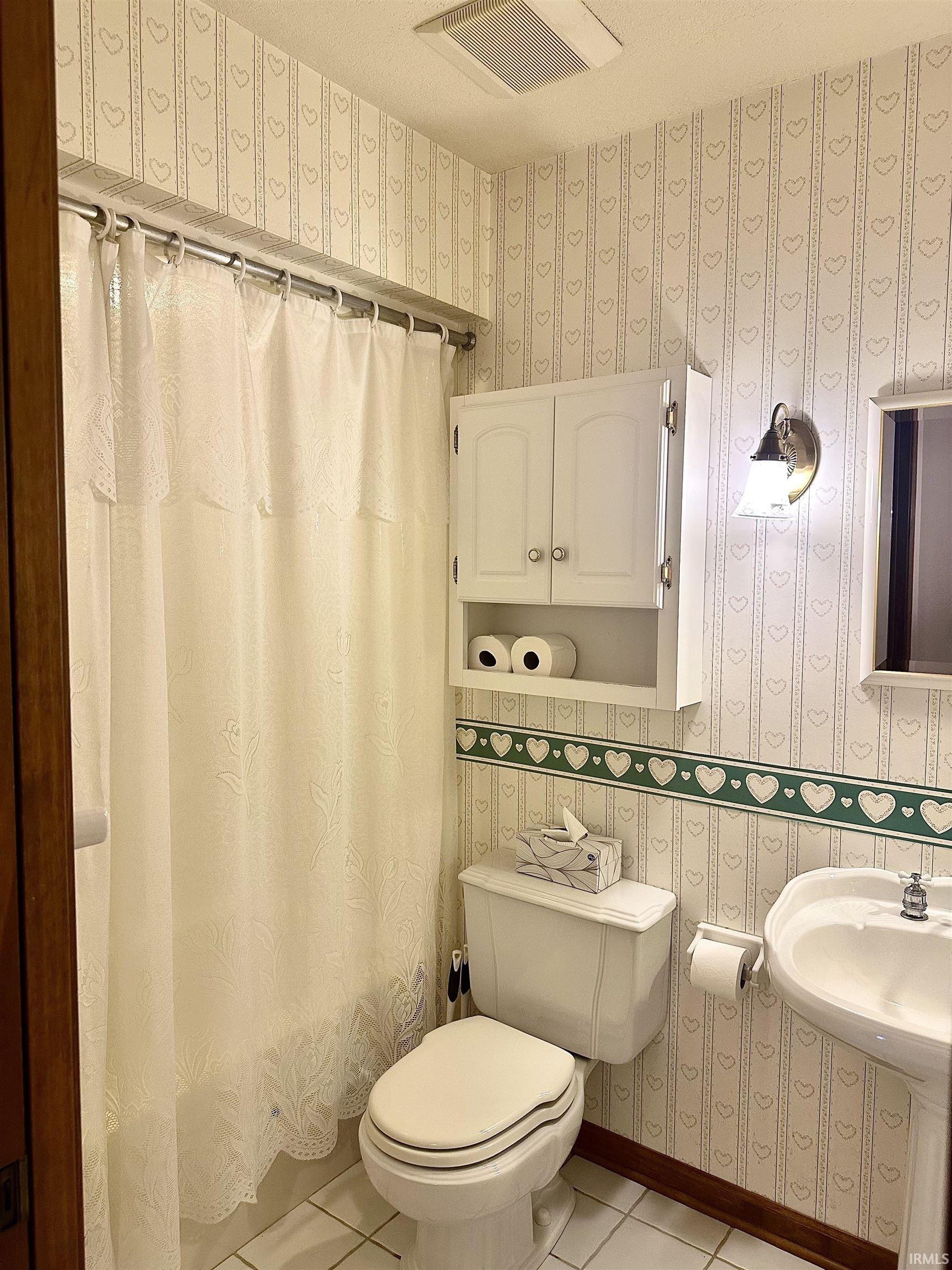Photo 9 of 6420 Langley Court