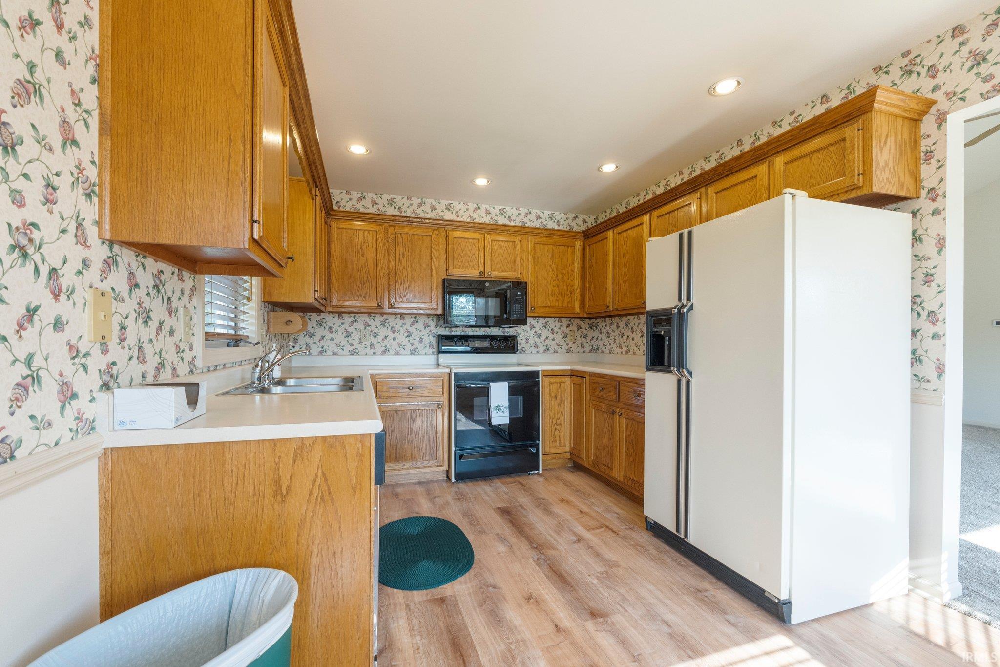 Photo 6 of 1408 Duesenberg Drive