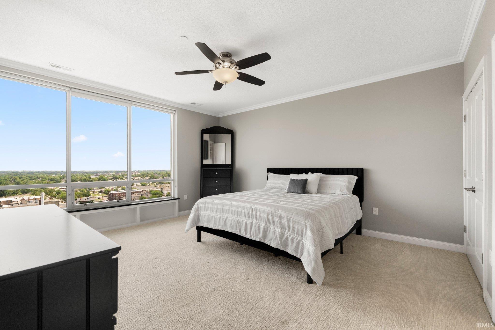 Photo 13 of 203 E Berry Street