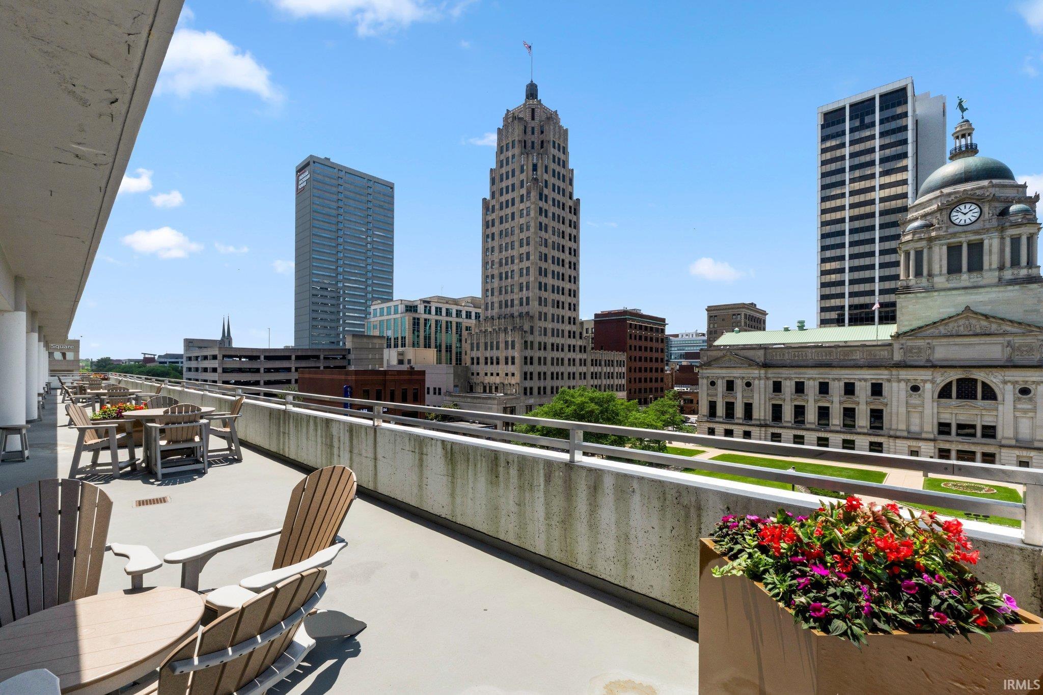 Photo 19 of 203 E Berry Street