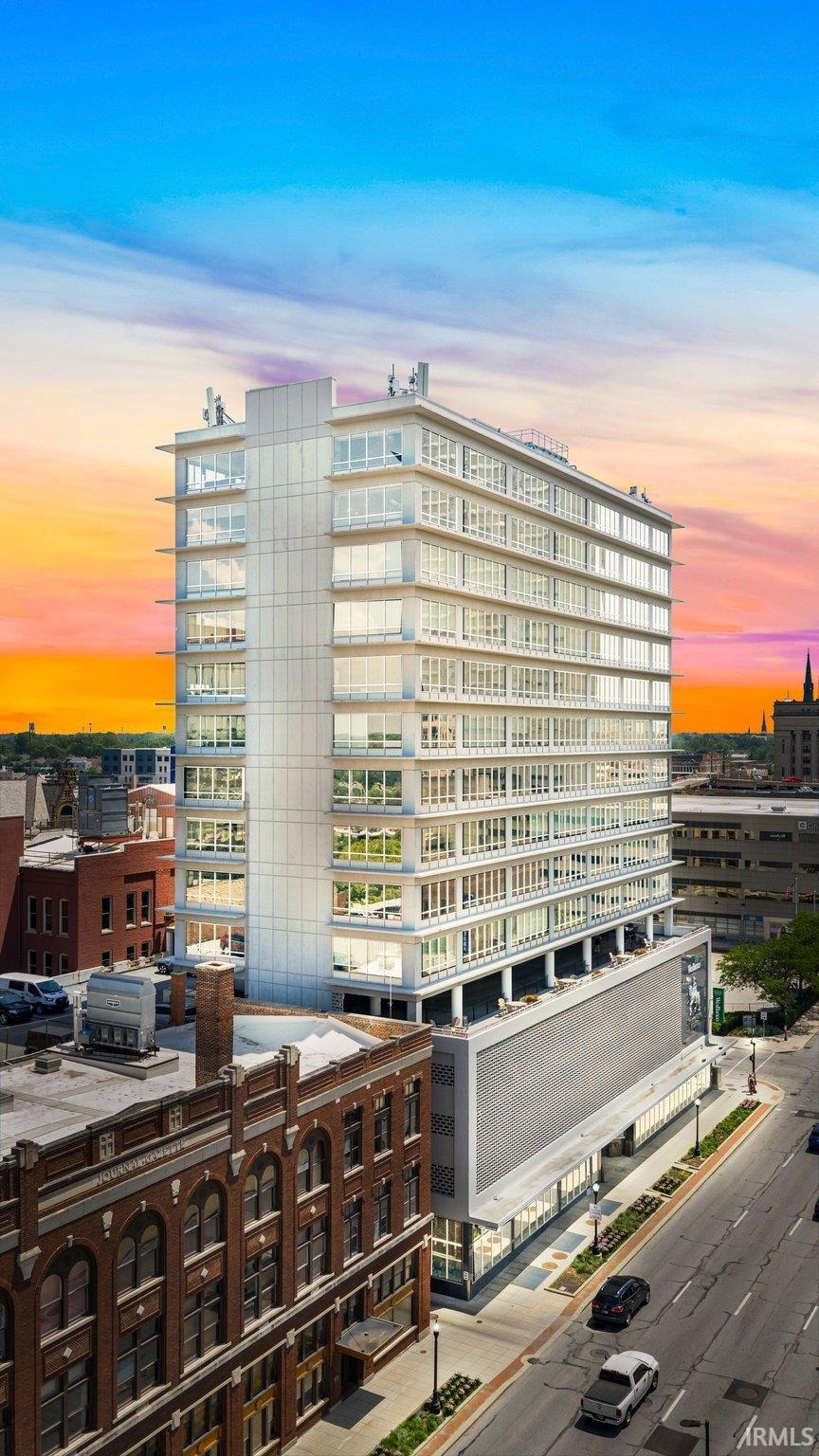 Photo 22 of 203 E Berry Street