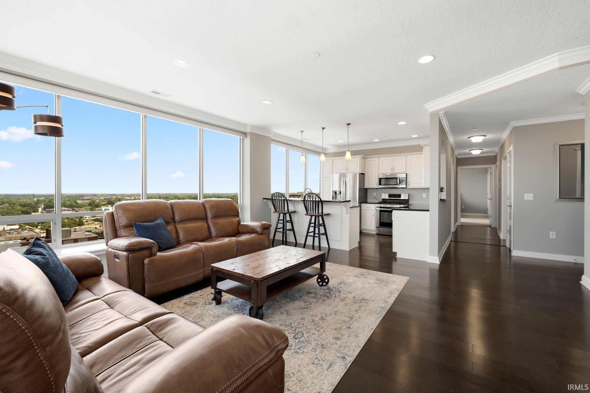 Photo 8 of 203 E Berry Street