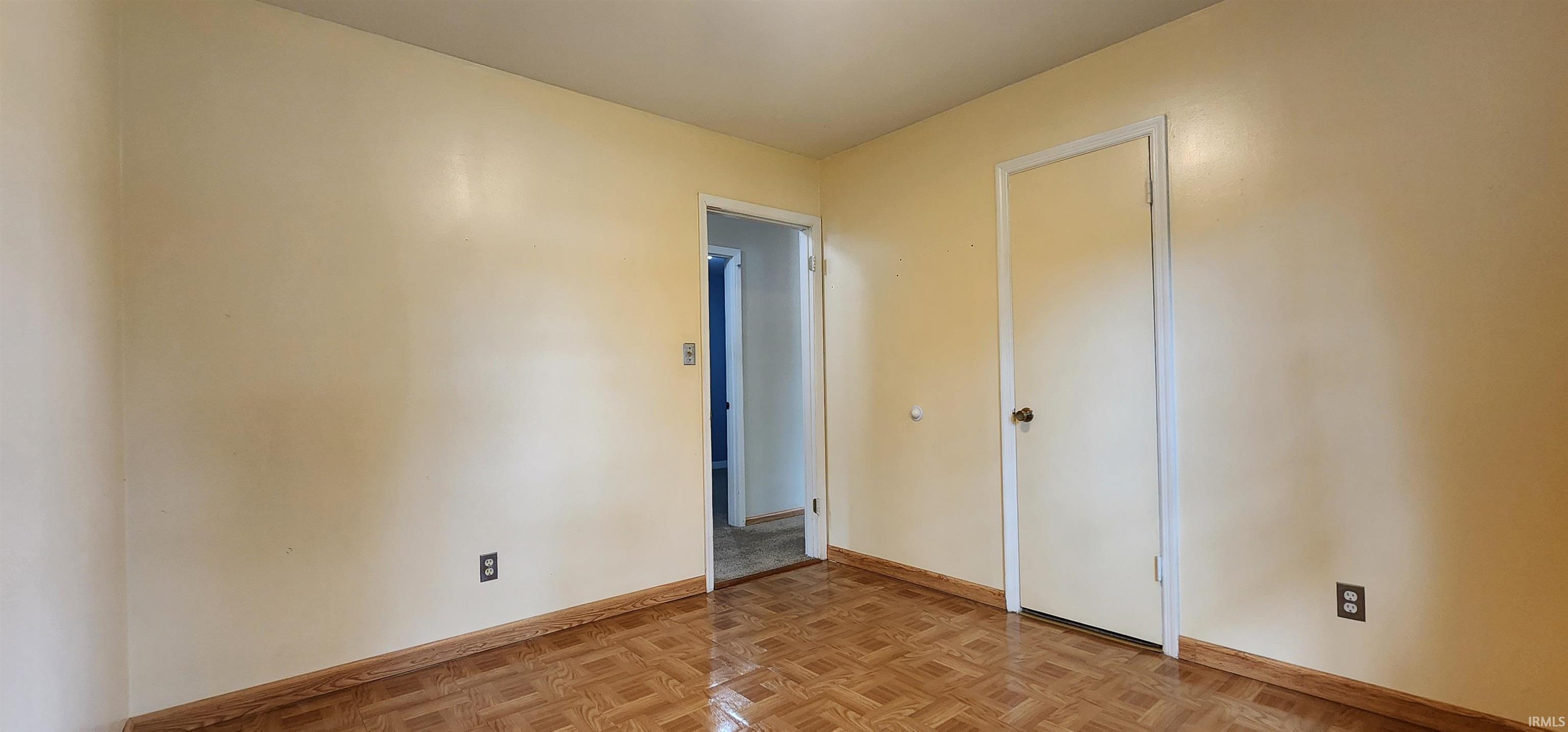 Photo 16 of 606 S Manor Drive