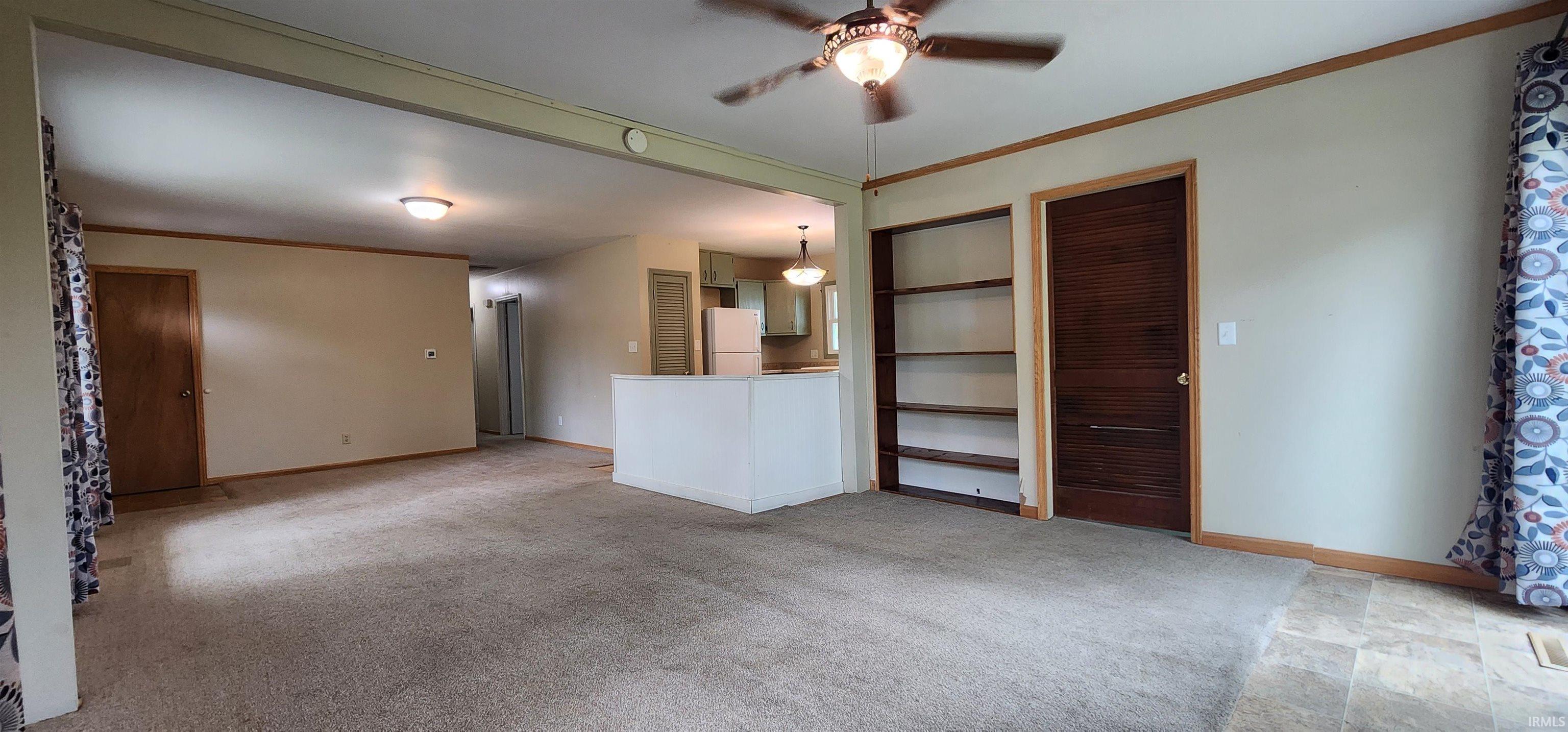 Photo 7 of 606 S Manor Drive