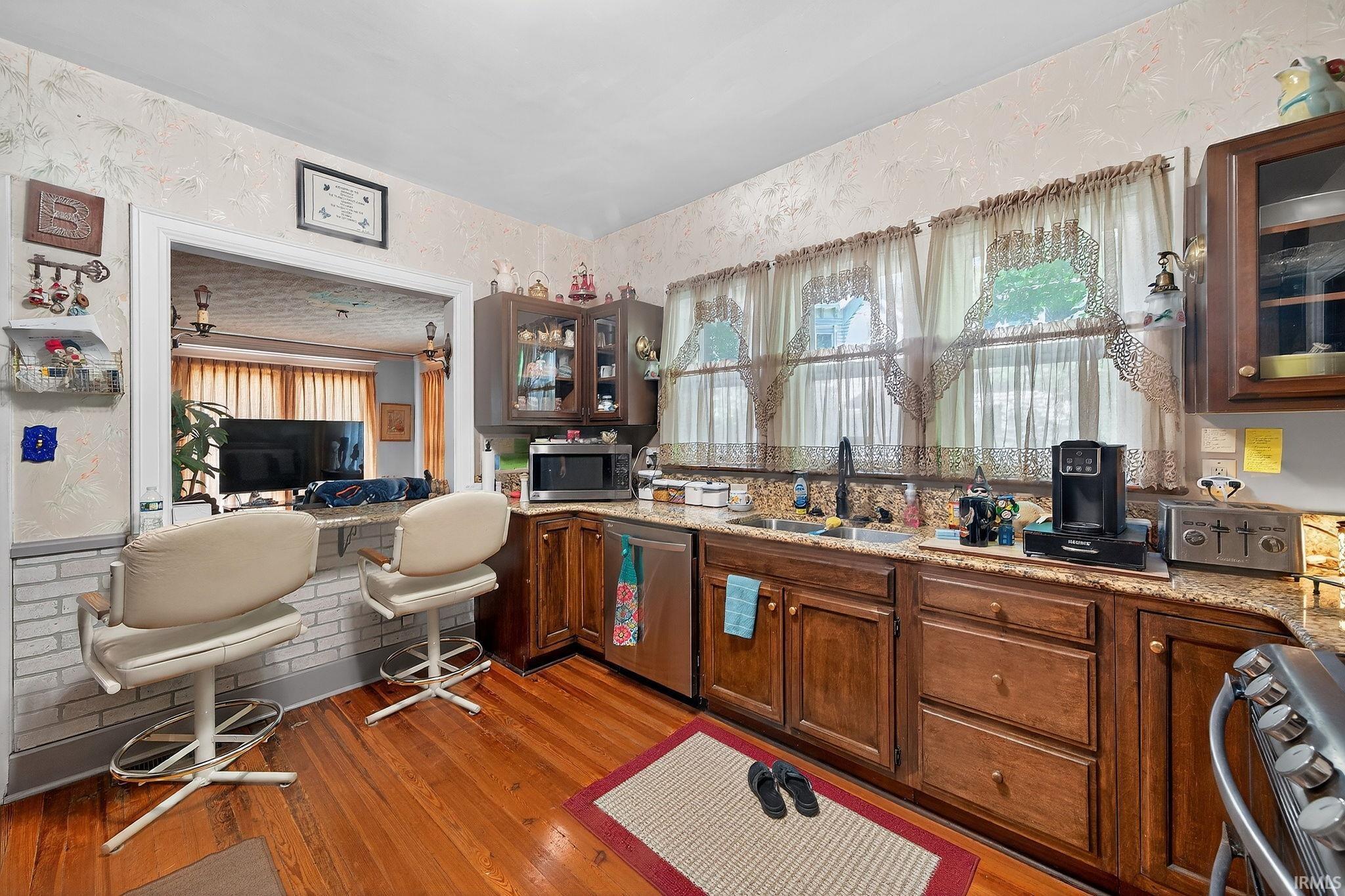 Photo 10 of 302 W Jackson Boulevard