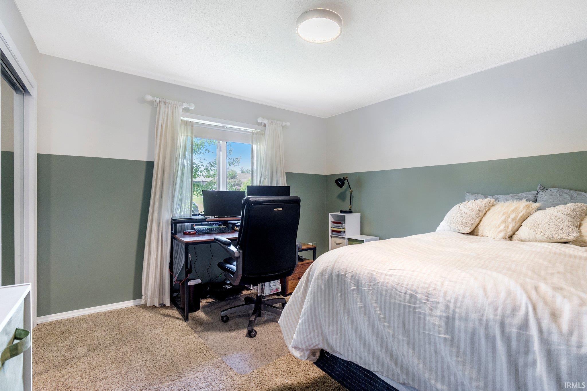 Photo 7 of 704 Shoreland Court
