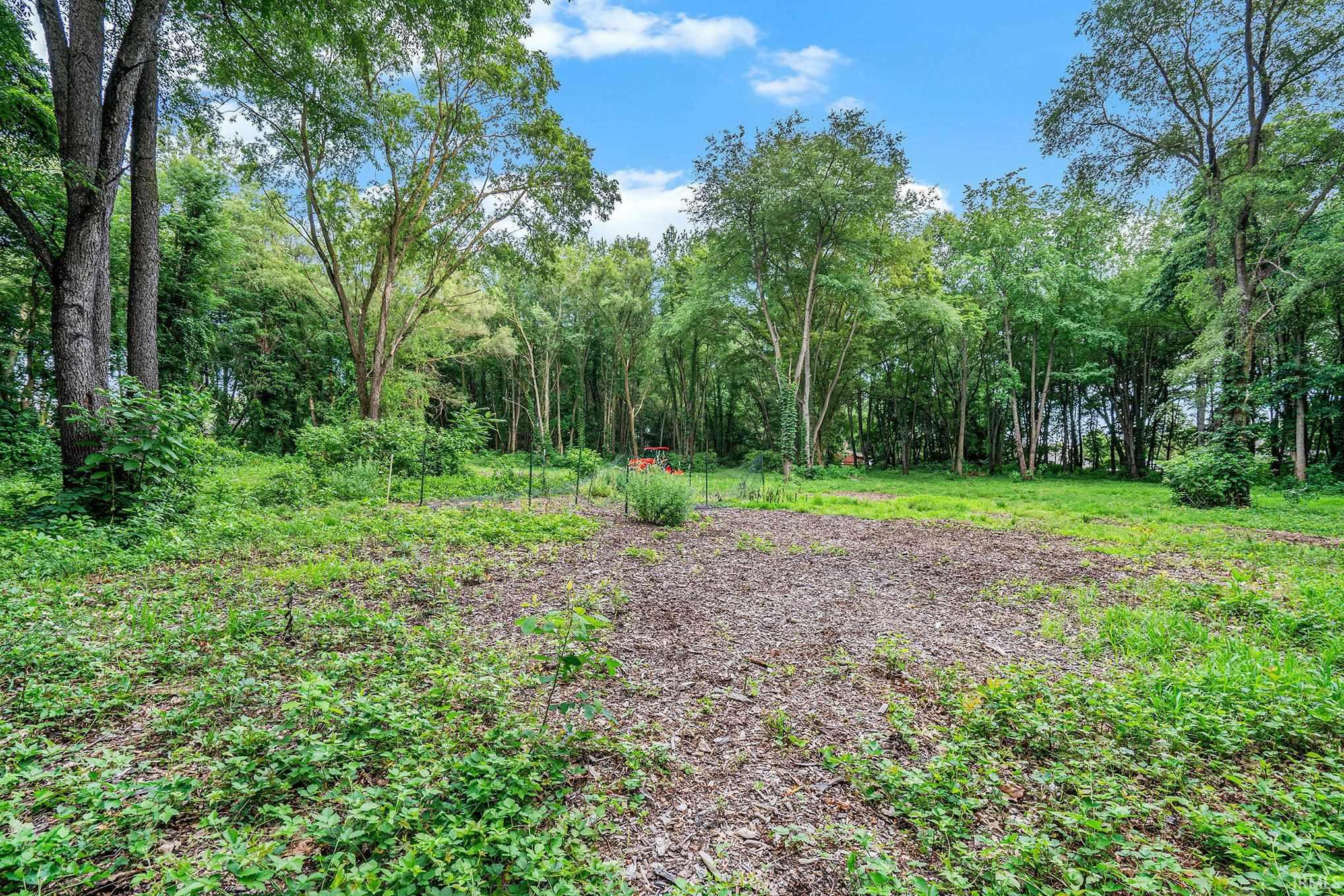 Photo 6 of 4314 Bristol Street