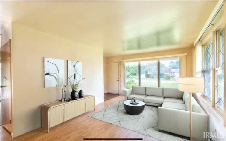 Photo 3 of 60234 Robin Hood Lane