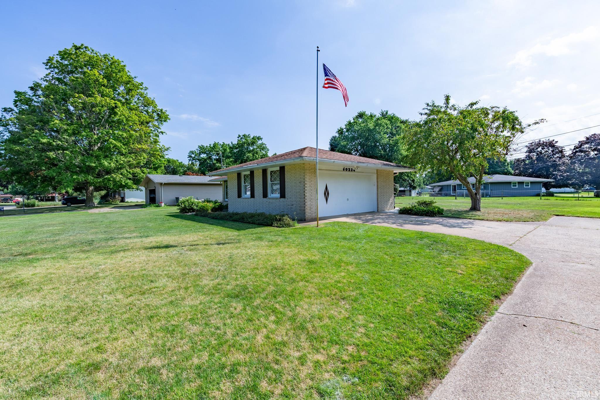 Photo 34 of 60234 Robin Hood Lane