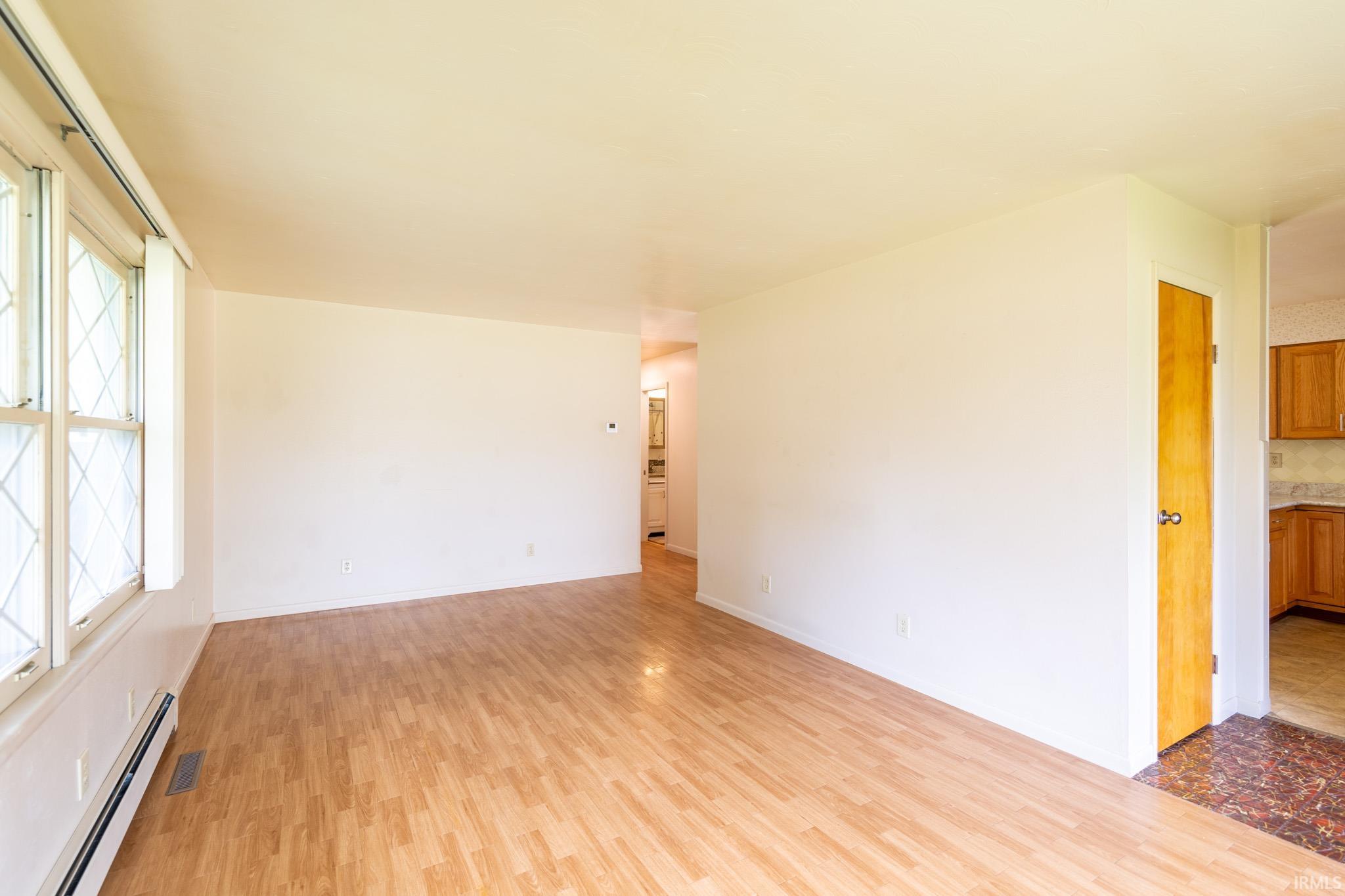 Photo 5 of 60234 Robin Hood Lane