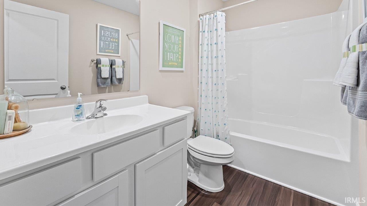 Photo 17 of 410 Piper Court