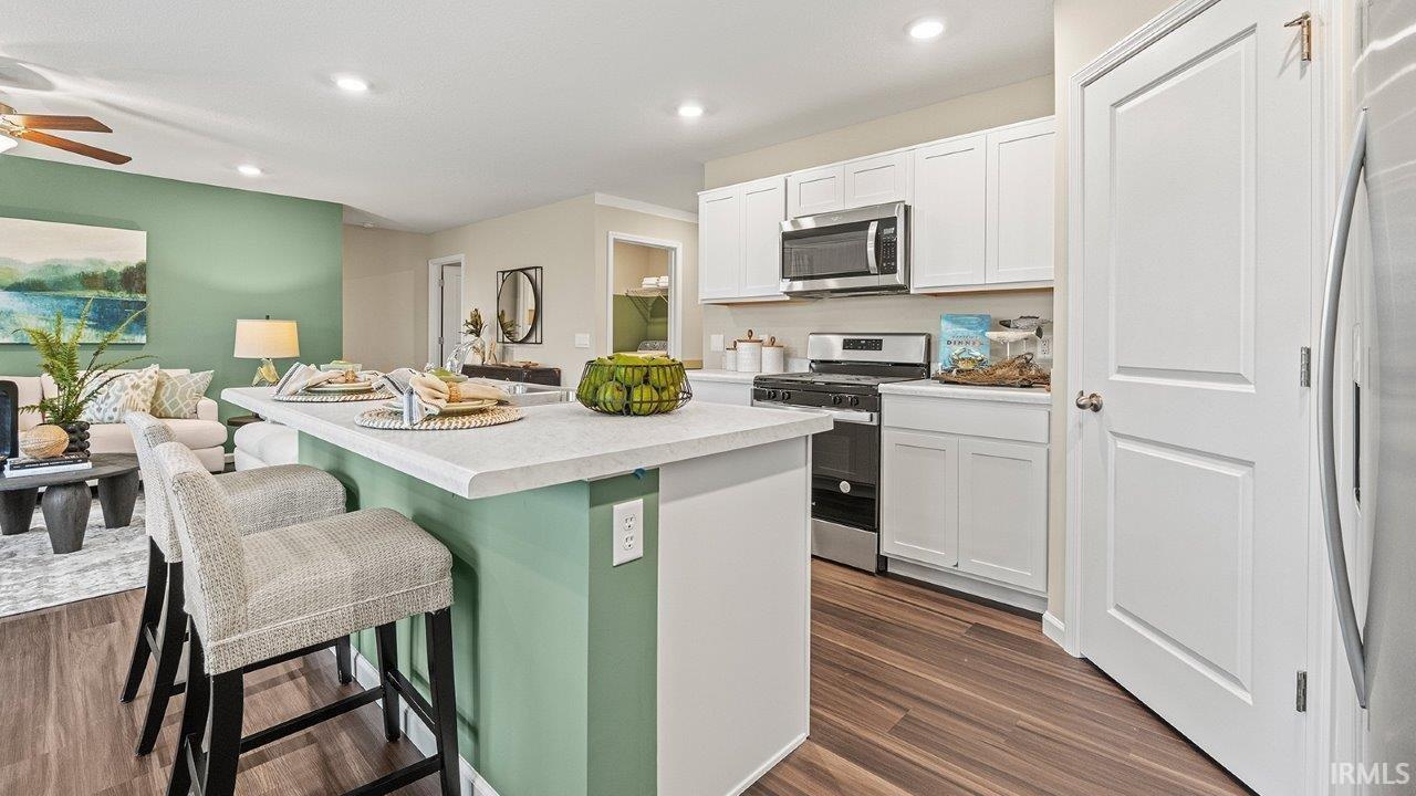 Photo 6 of 410 Piper Court