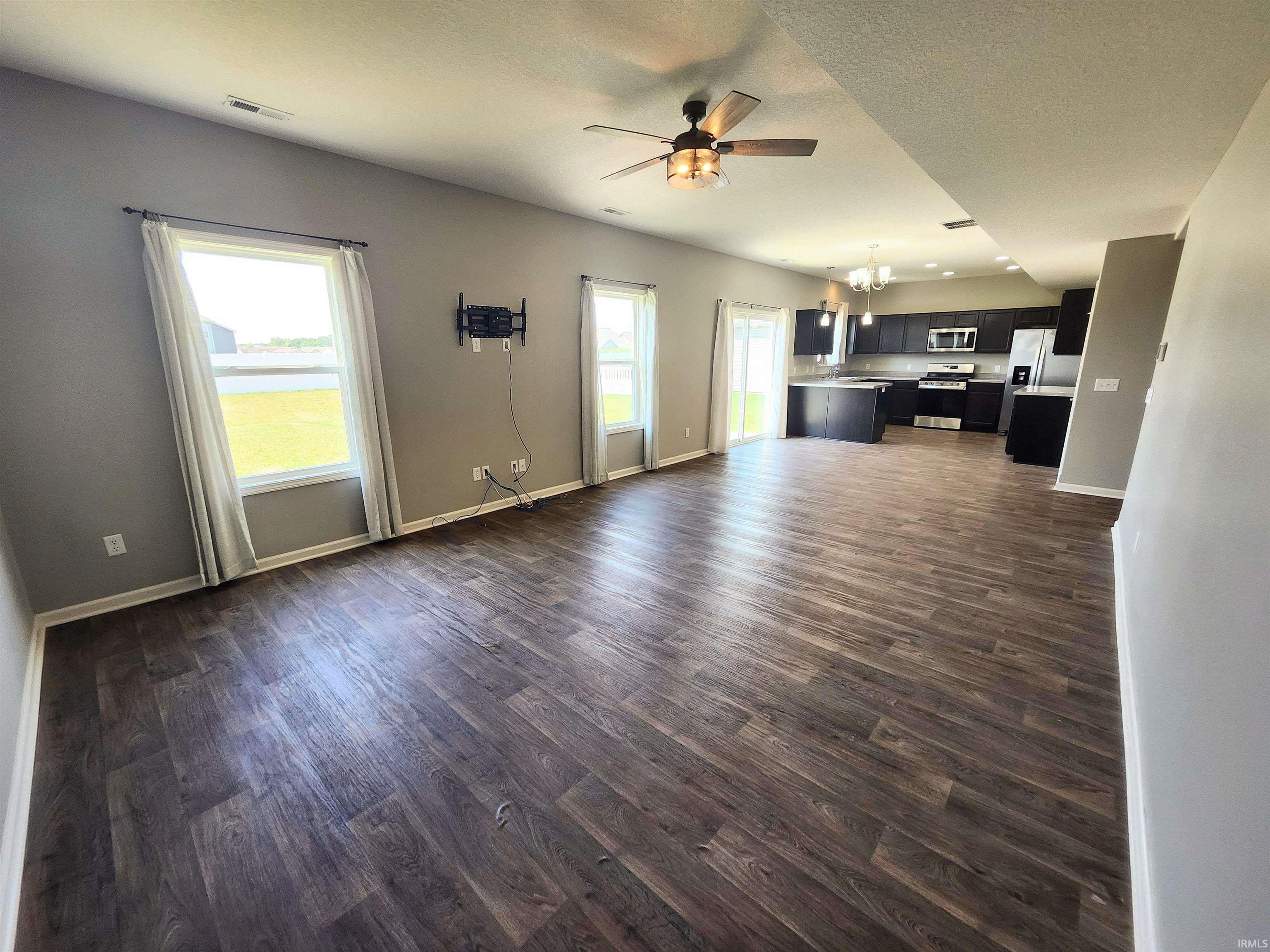 Photo 11 of 13381 Crescent Ridge Drive