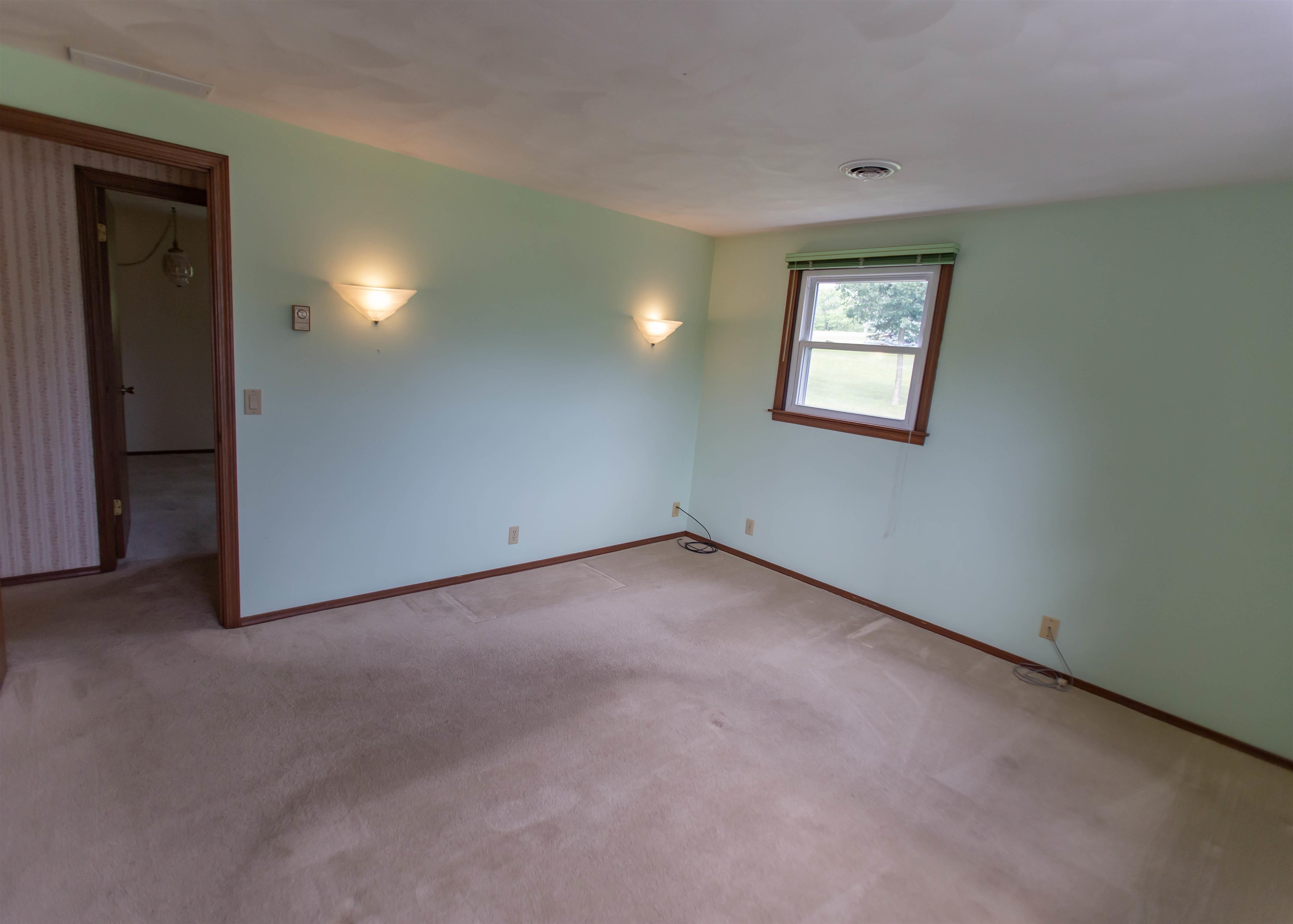 Photo 13 of 360 E 280 N