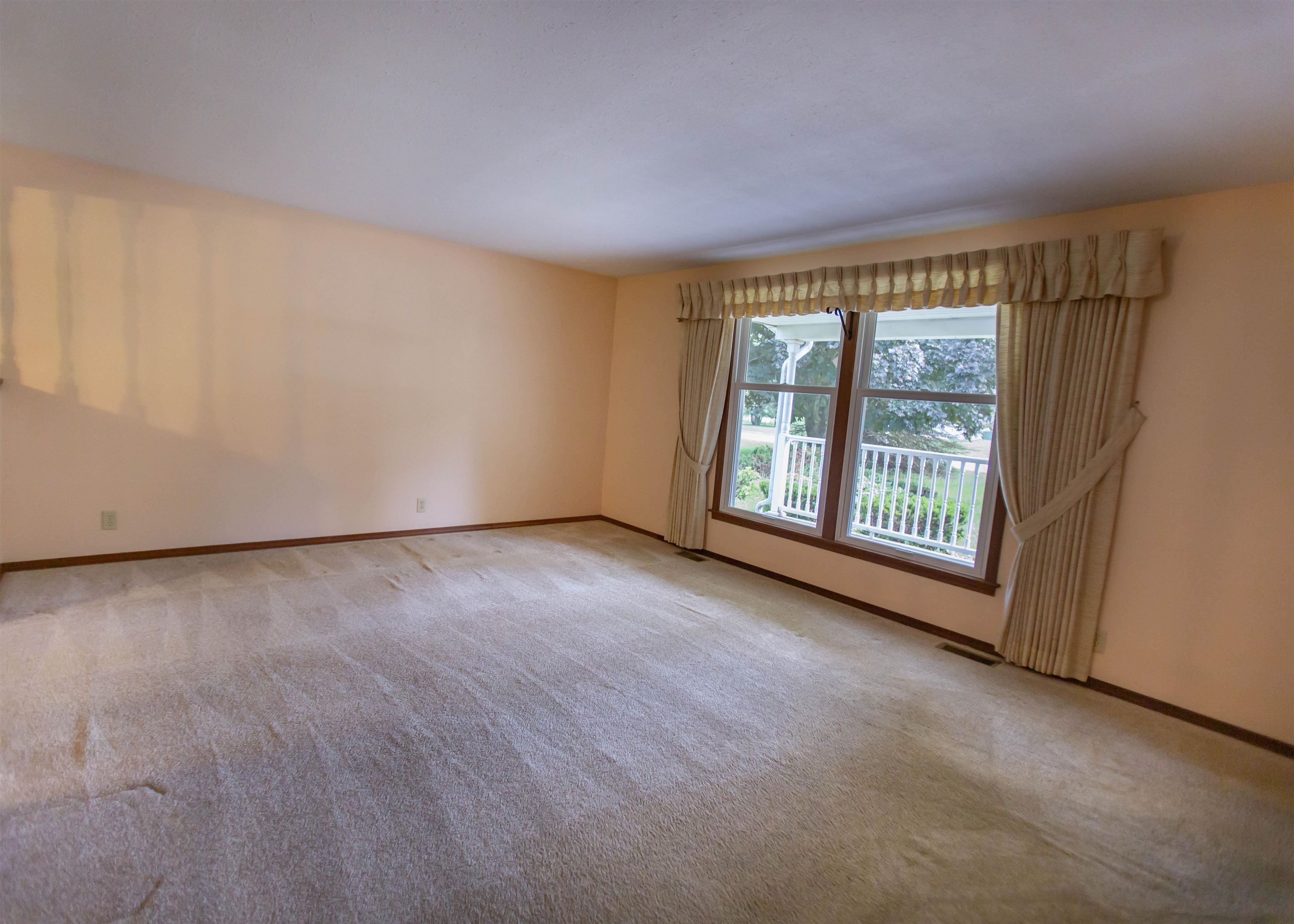 Photo 16 of 360 E 280 N