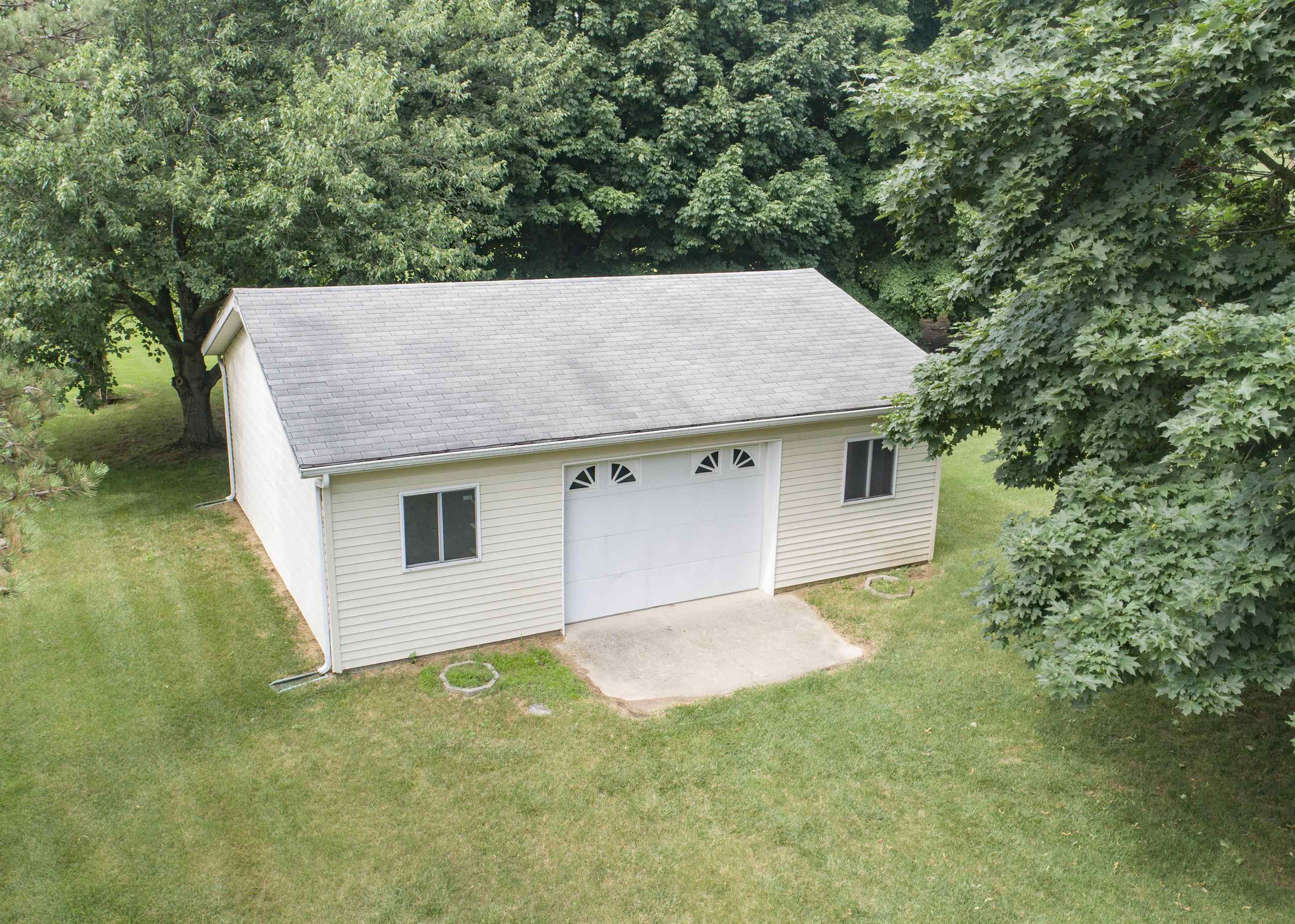 Photo 19 of 360 E 280 N