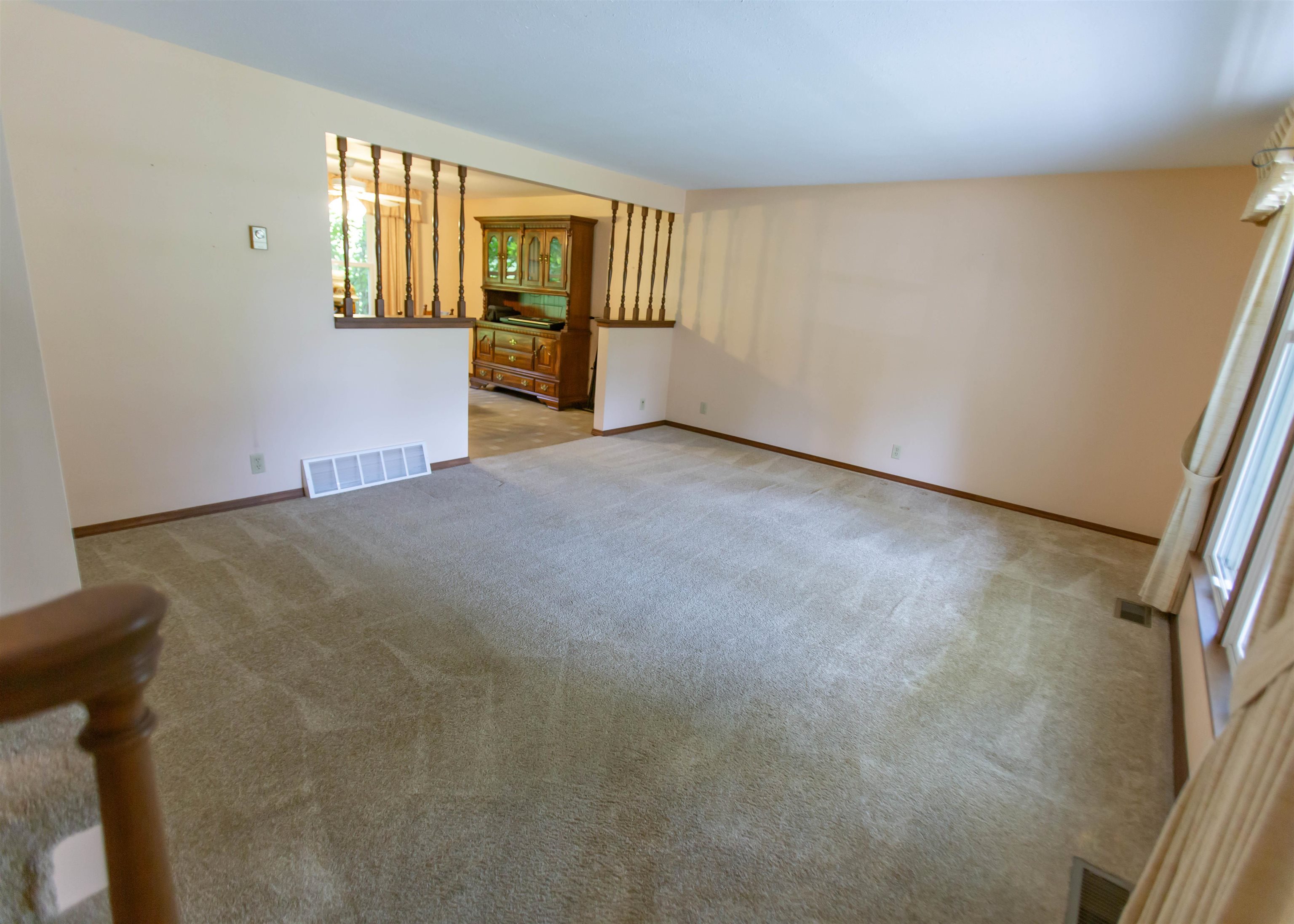 Photo 5 of 360 E 280 N