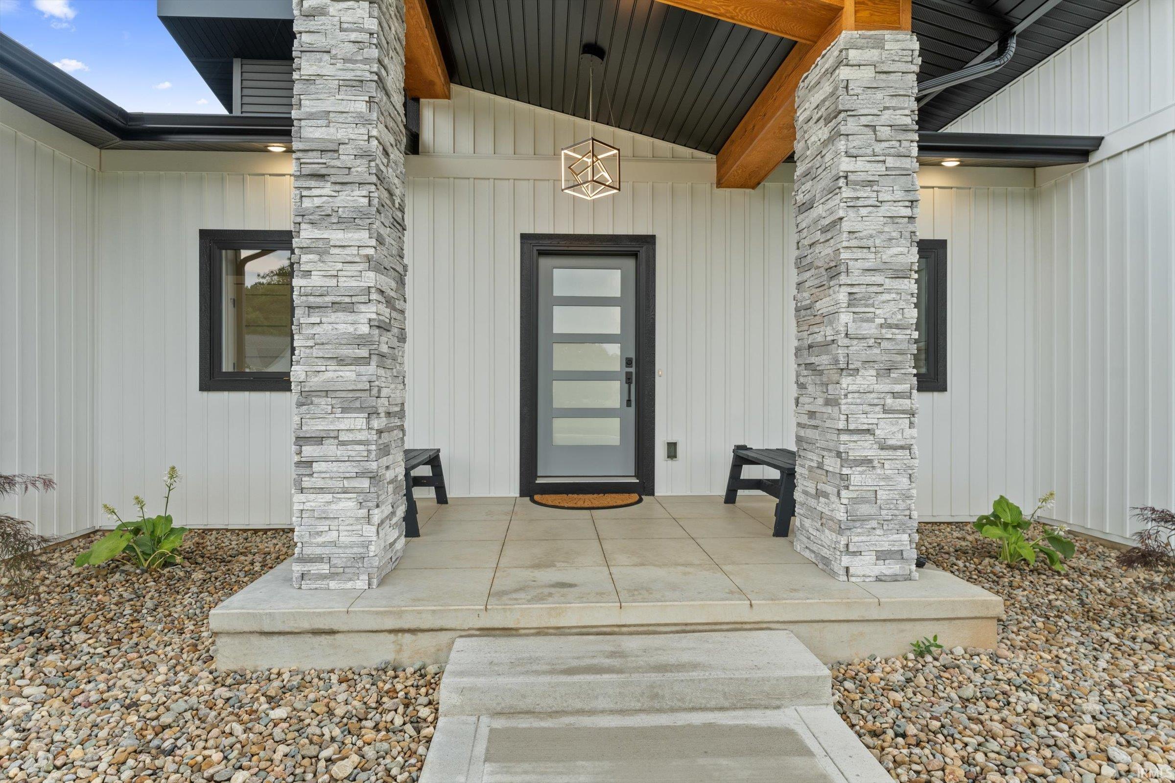 Photo 3 of 53284 Winfield Court