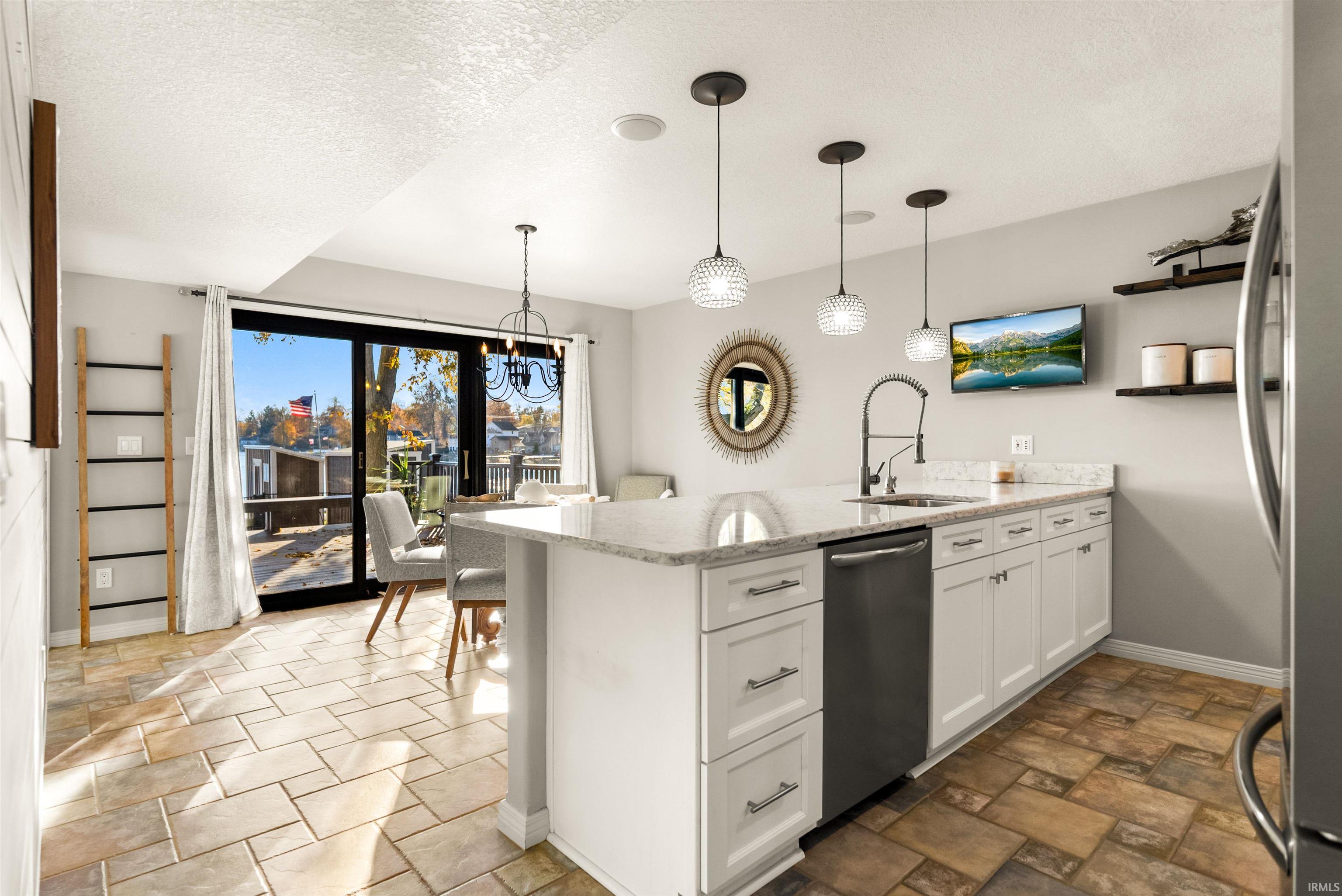 Photo 8 of 2624 E Stalf Road