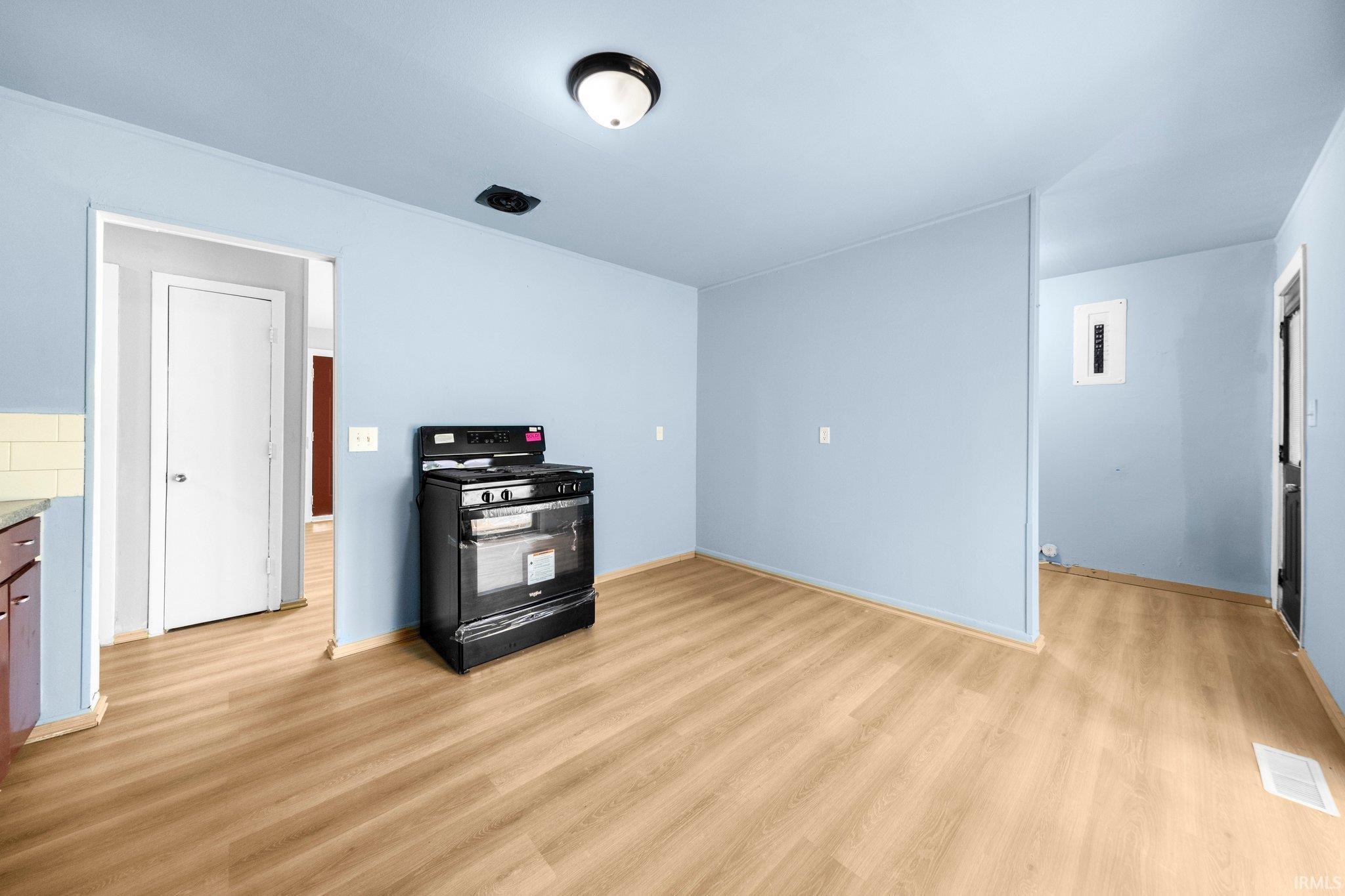 Photo 7 of 6125 Chaddsford Drive