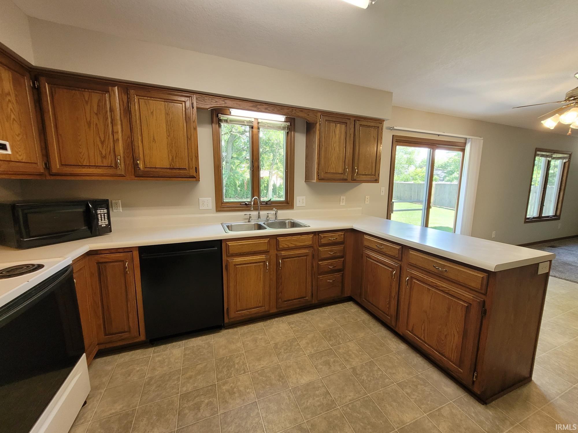 Photo 4 of 8609 Timbermill Place