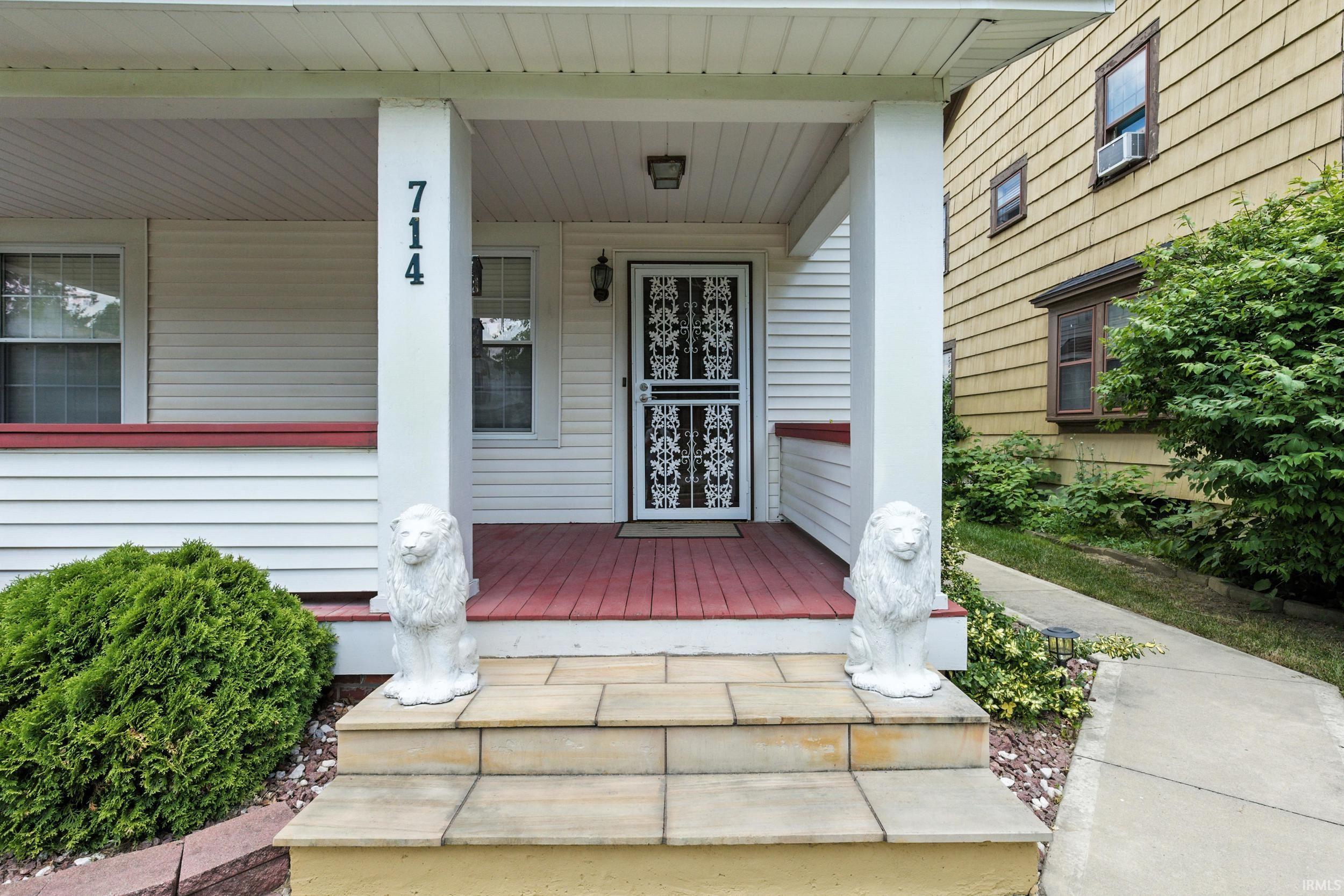 Photo 2 of 714 W Wildwood Avenue