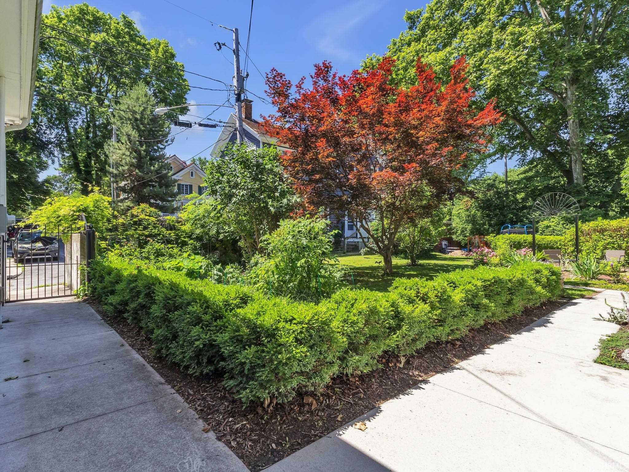 Photo 33 of 1337 W Wayne Street