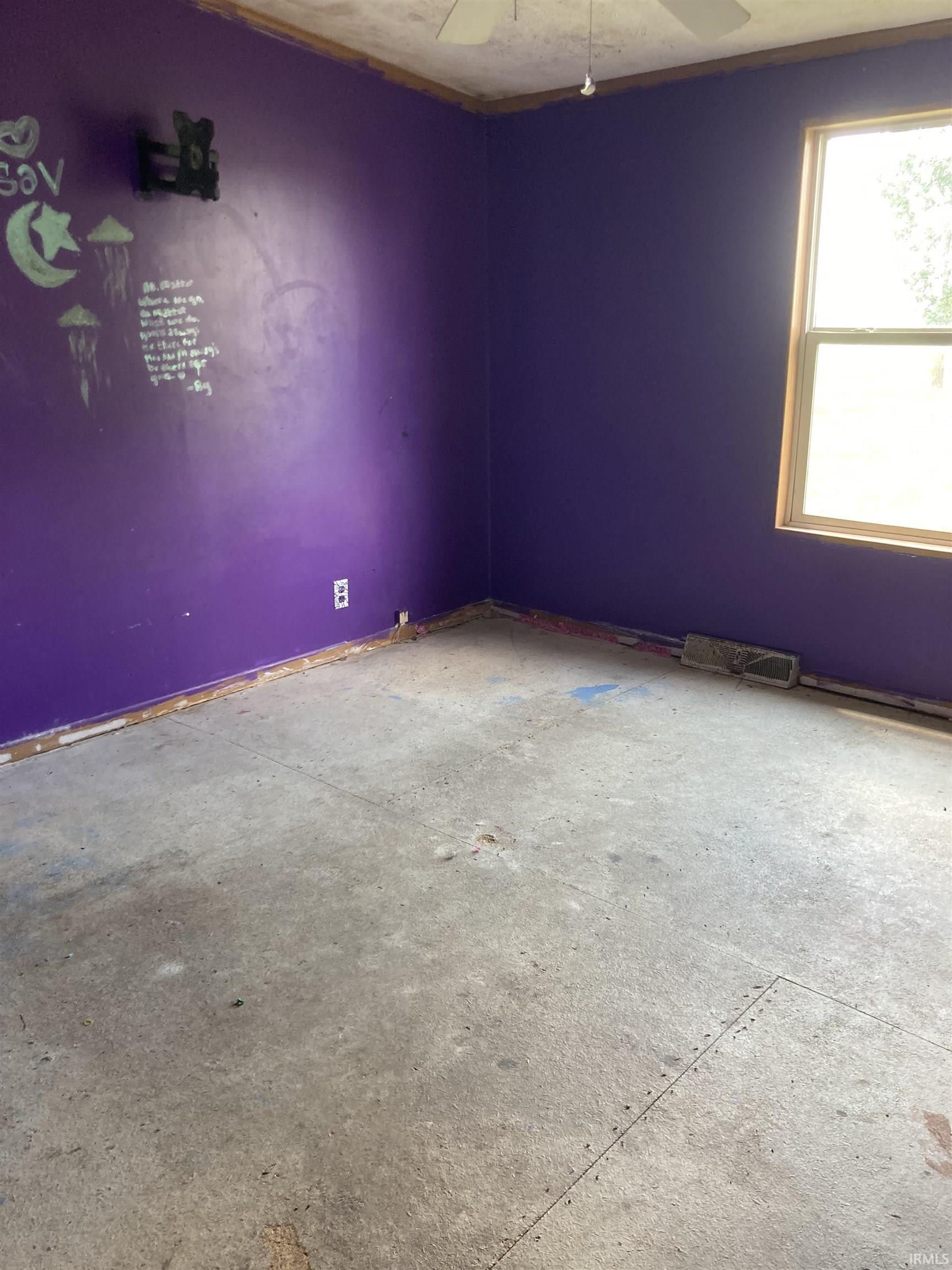 Photo 11 of 6880 N Meridian Road