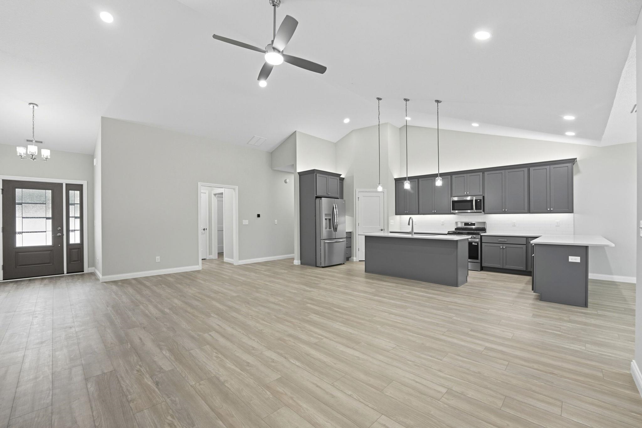 Photo 5 of 3020 N 405 W