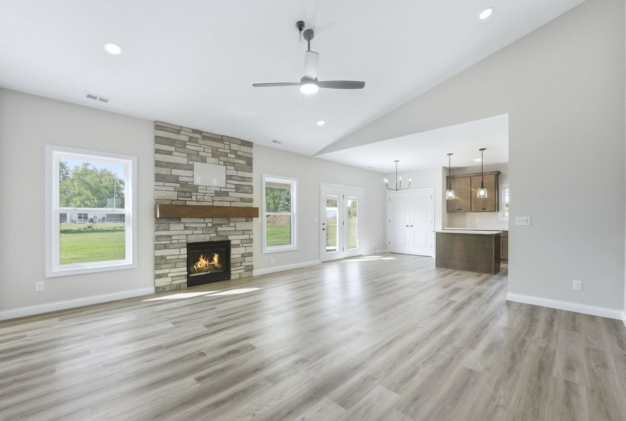 Photo 5 of 3095 N 405 W