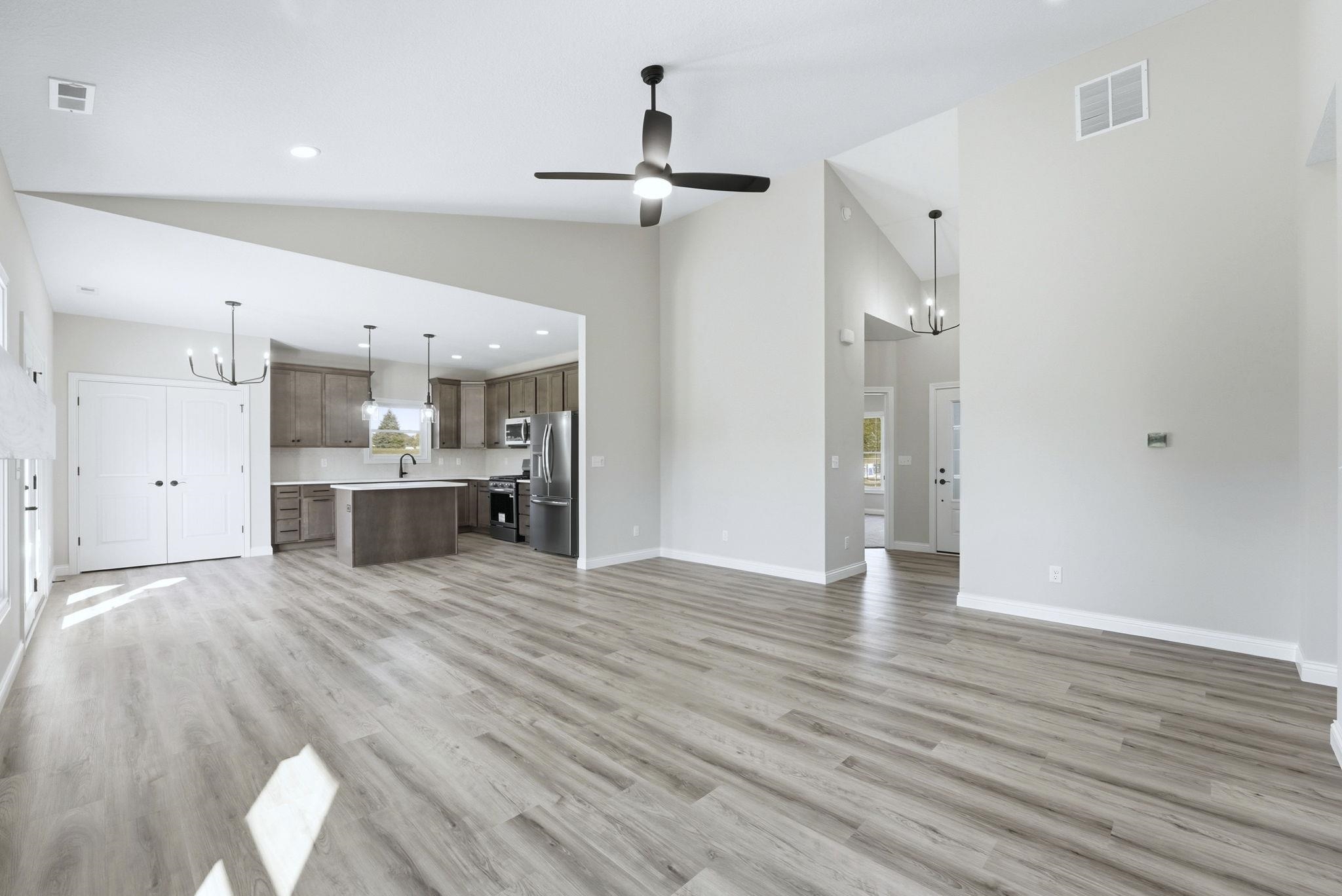 Photo 6 of 3095 N 405 W