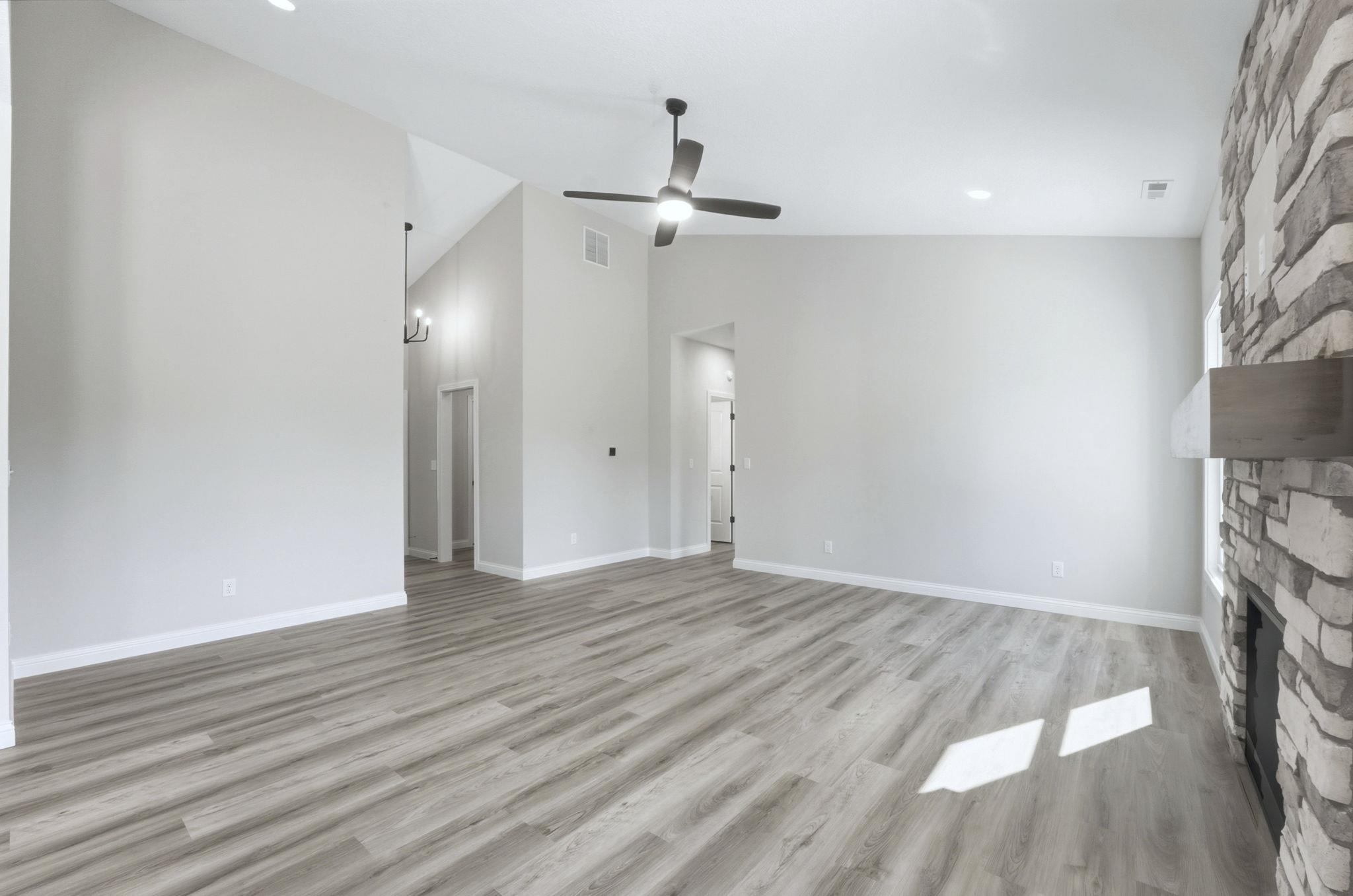 Photo 8 of 3095 N 405 W