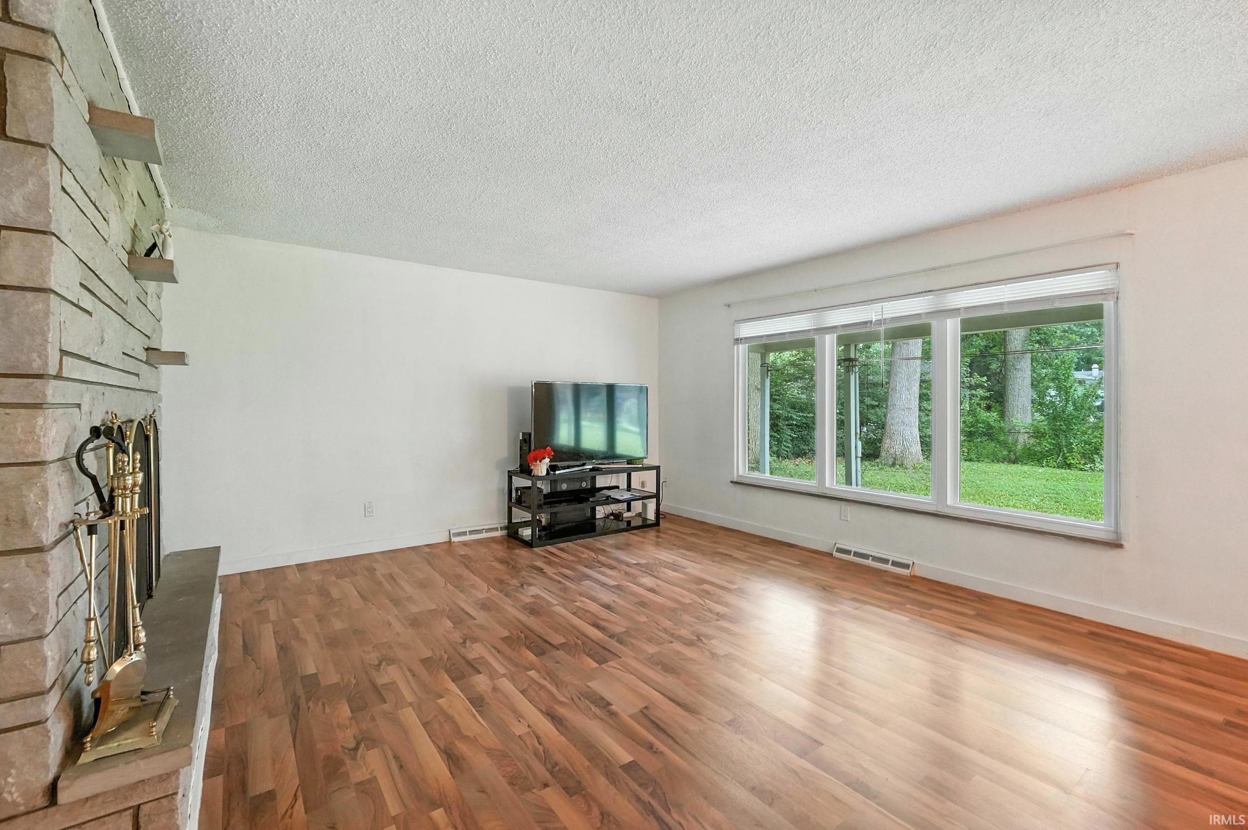 Photo 6 of 3016 Glenwood Avenue