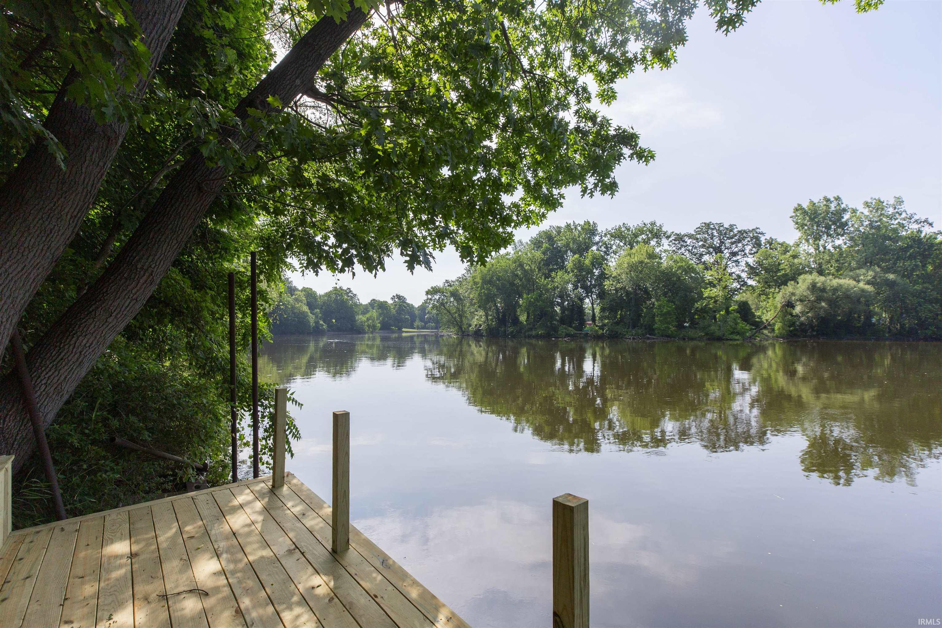 Photo 10 of 1725 Rainbow Bend Boulevard