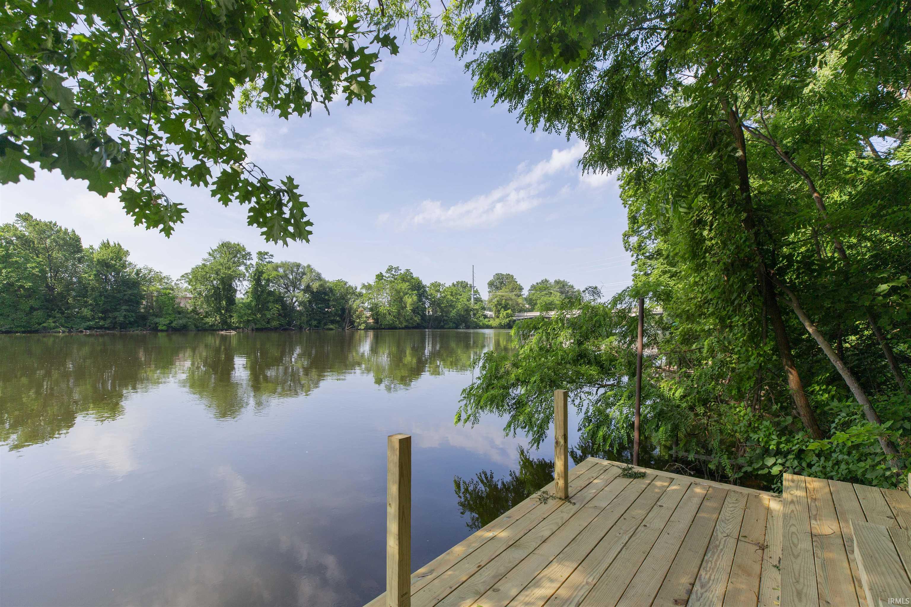 Photo 11 of 1725 Rainbow Bend Boulevard