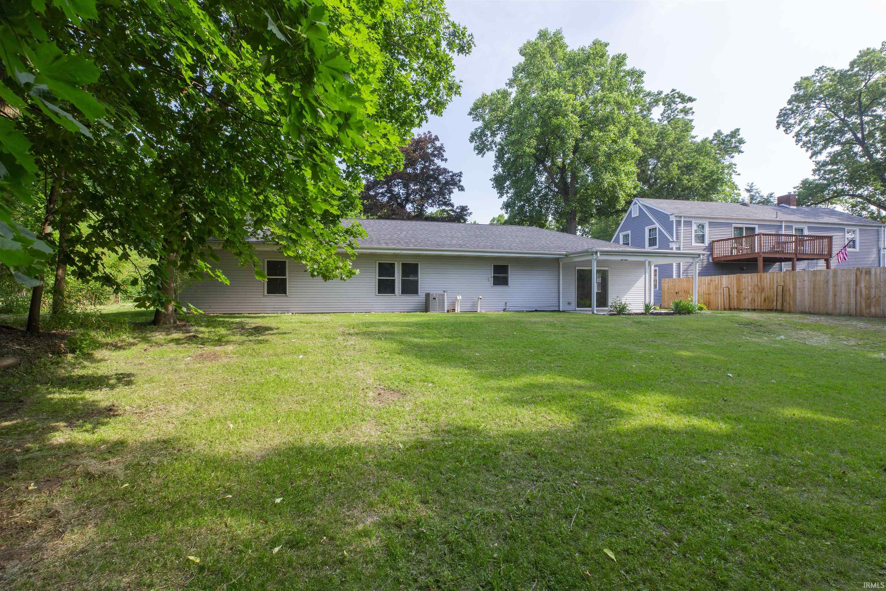Photo 5 of 1725 Rainbow Bend Boulevard