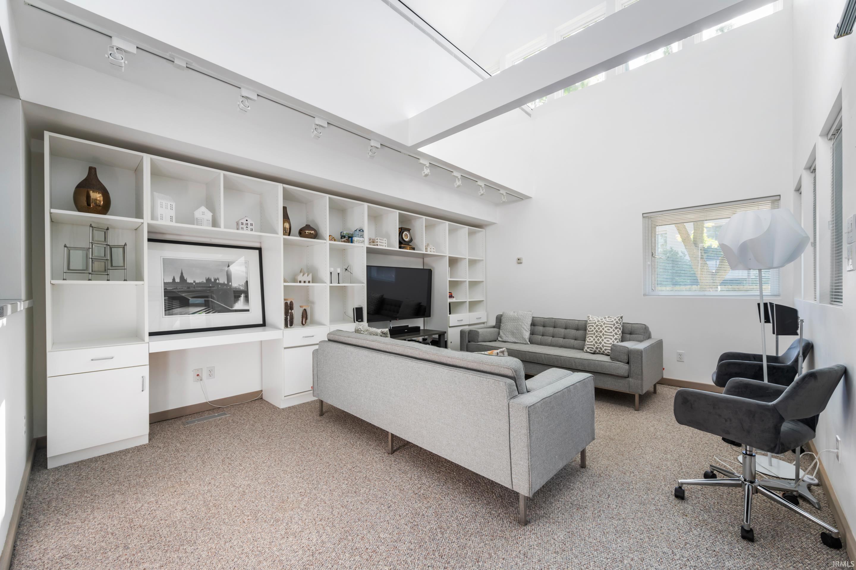 Homes for sale in Muncie, IN | 1144 N Warwick Rd, Muncie, IN 47304 | MLS# 202525295