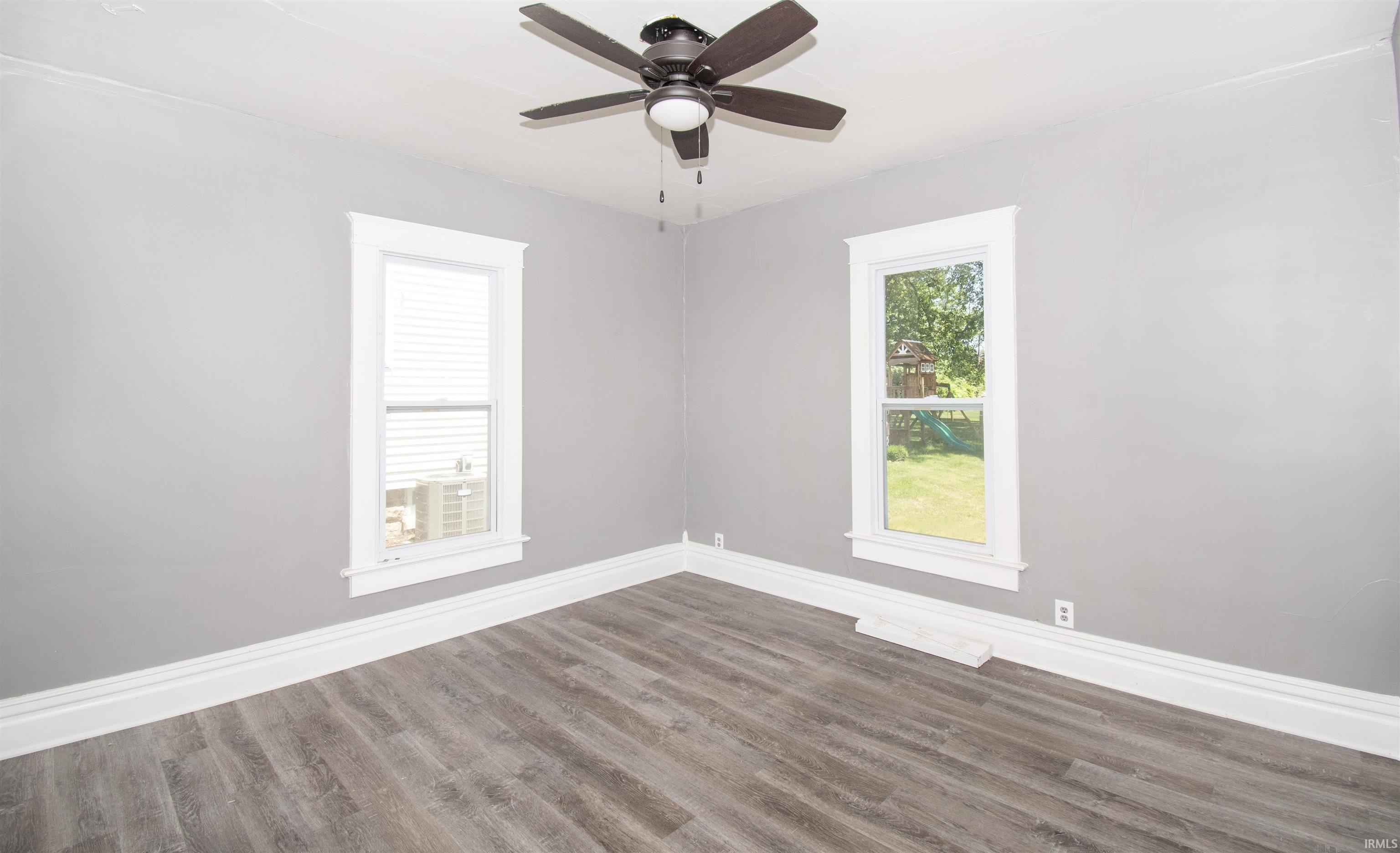 Photo 23 of 622 N Riley Street