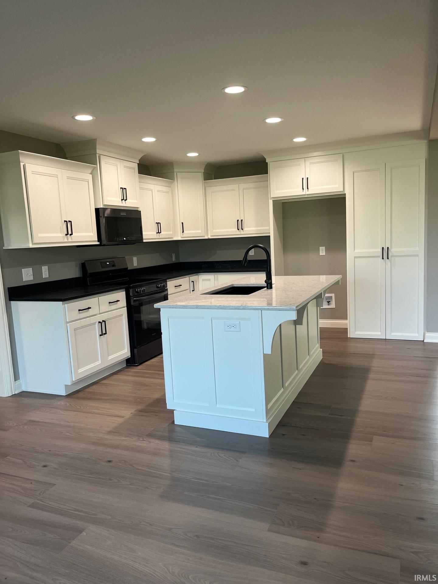 Homes for sale in Auburn, IN | 1701 Elm St, Auburn, IN 46706 | MLS# 202525352