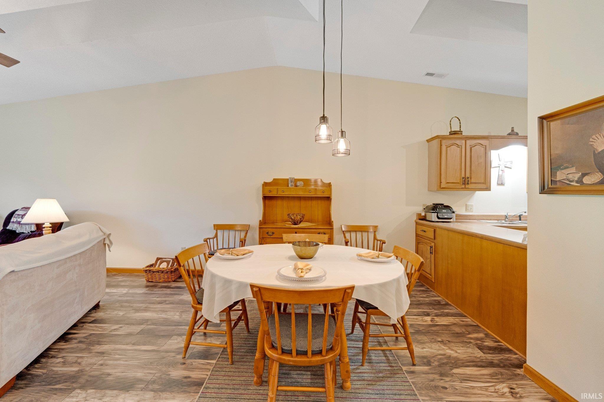 Photo 10 of 8304 Lamplighter Court