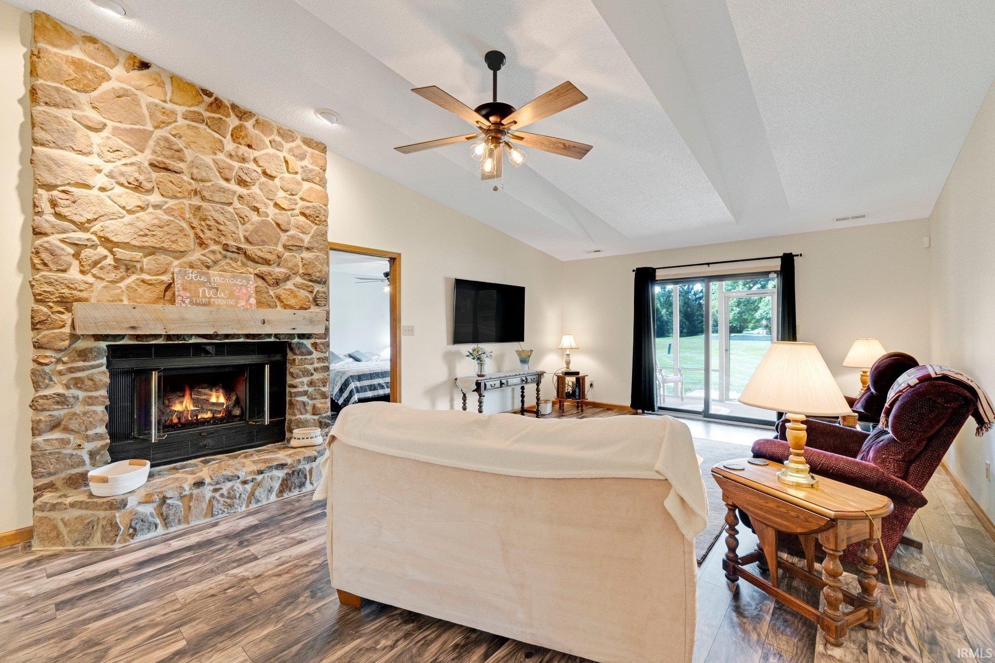 Photo 12 of 8304 Lamplighter Court