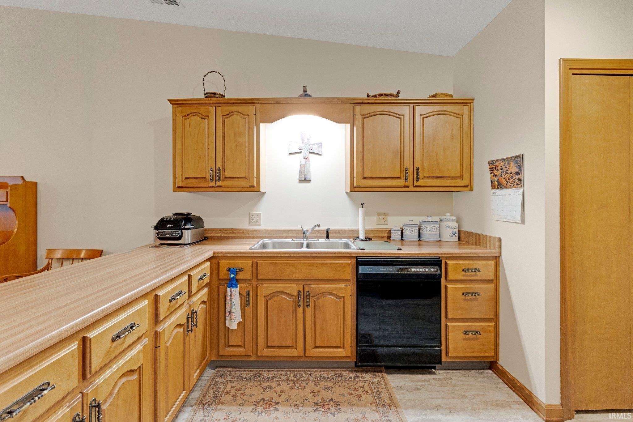 Photo 5 of 8304 Lamplighter Court