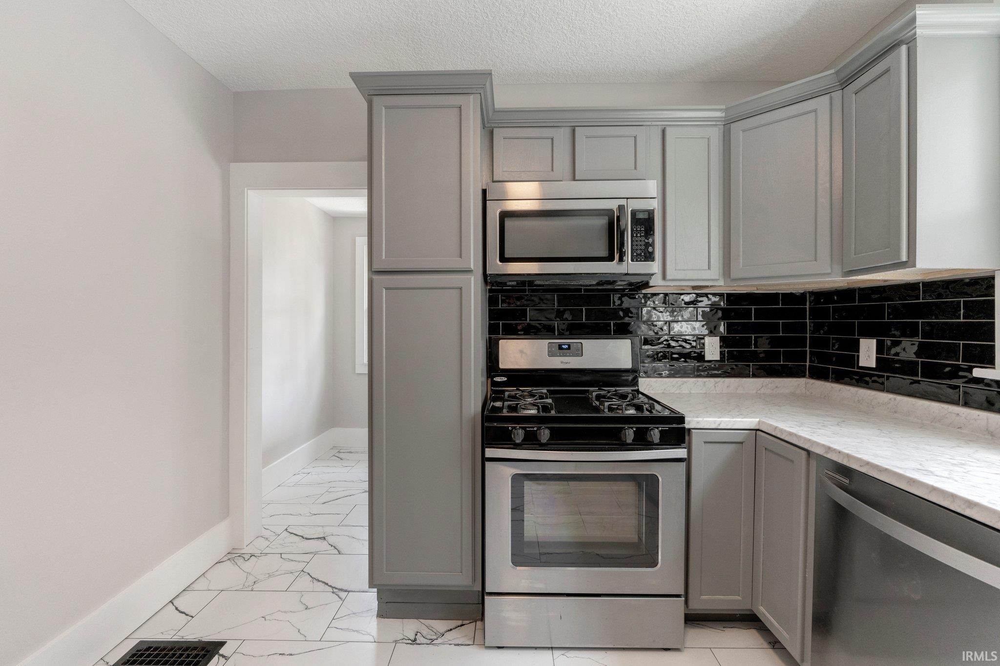 Photo 14 of 1814 Bayer Avenue