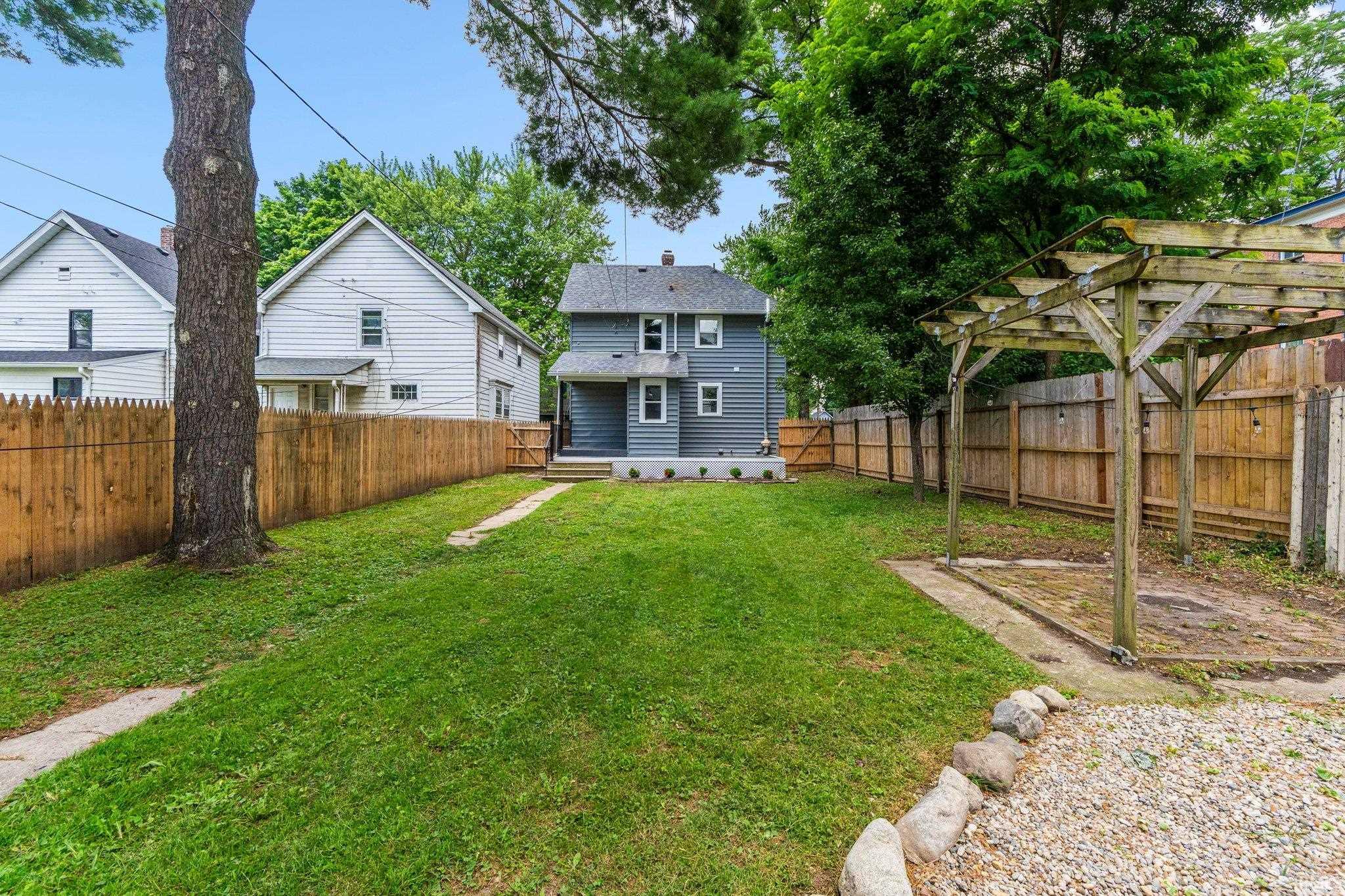 Photo 33 of 1814 Bayer Avenue