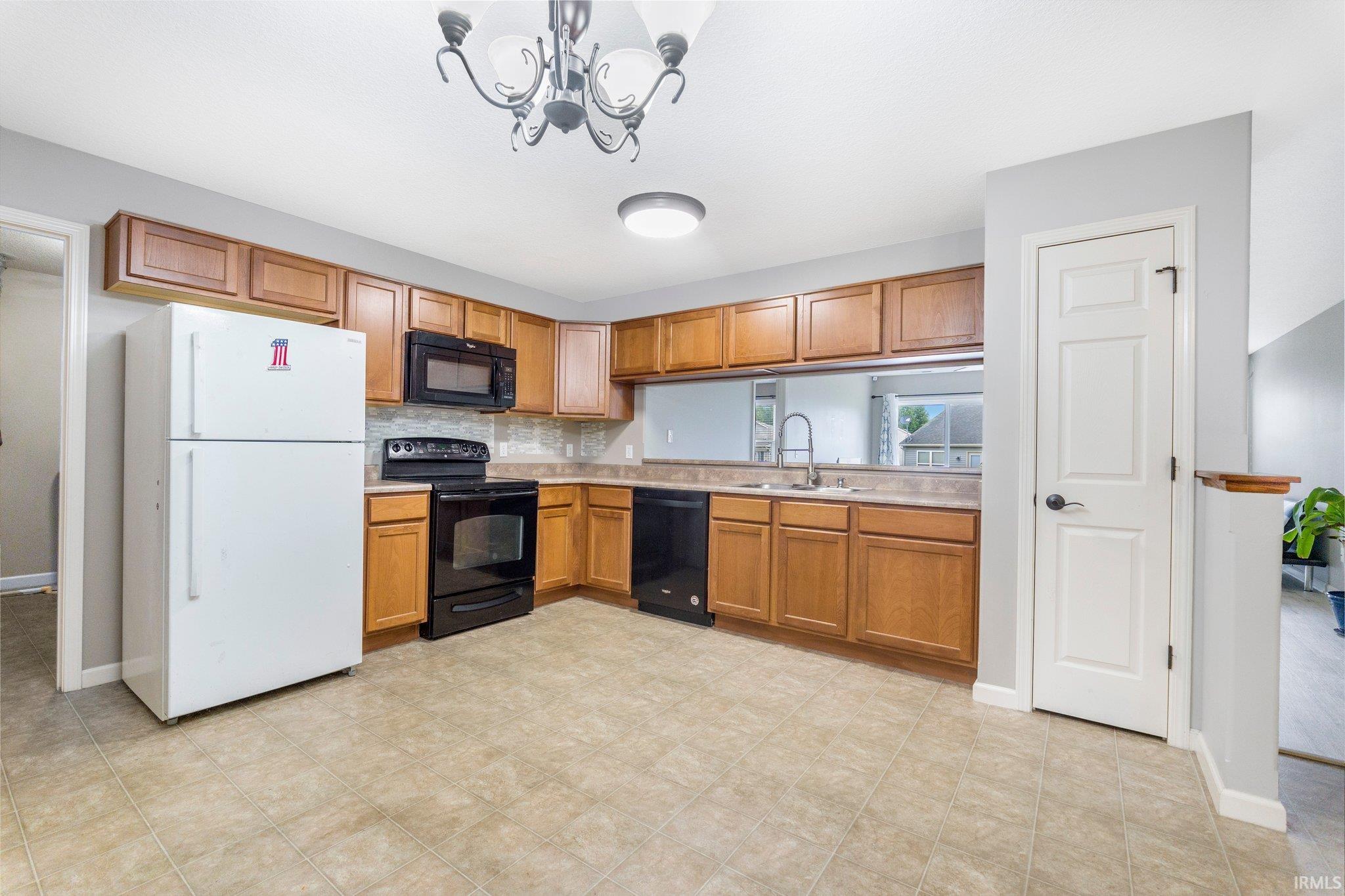 Photo 6 of 12216 Jacobas Place