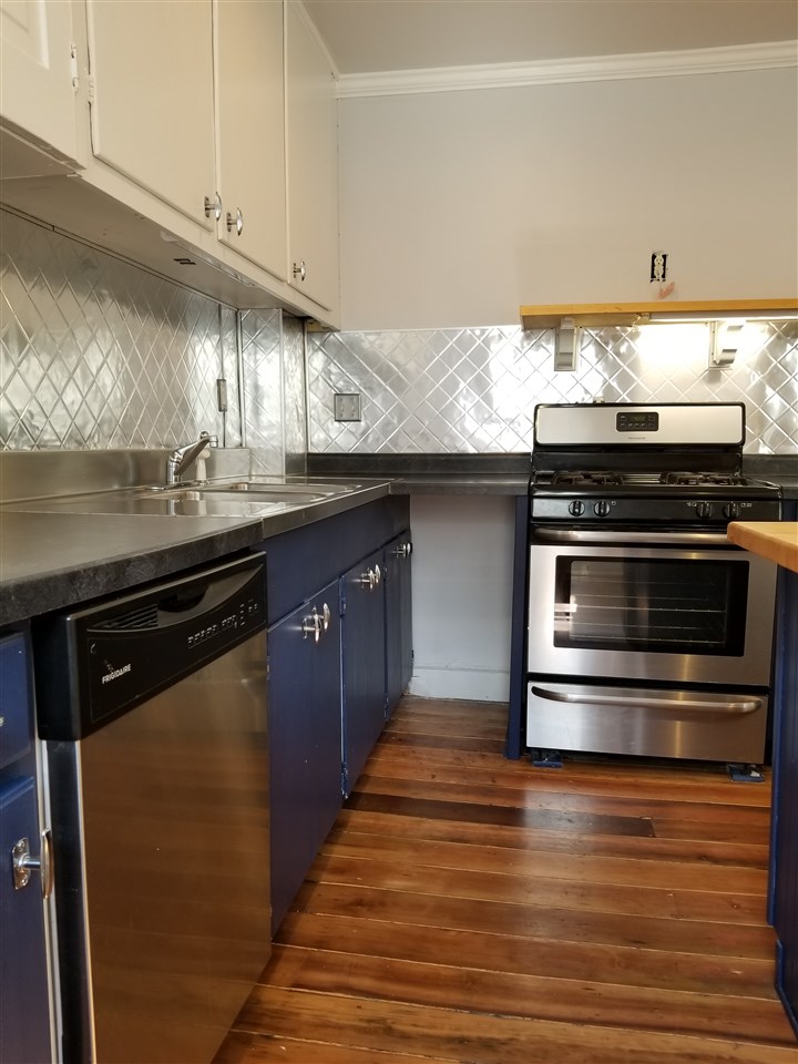 Photo 8 of 1020 W Wayne Street