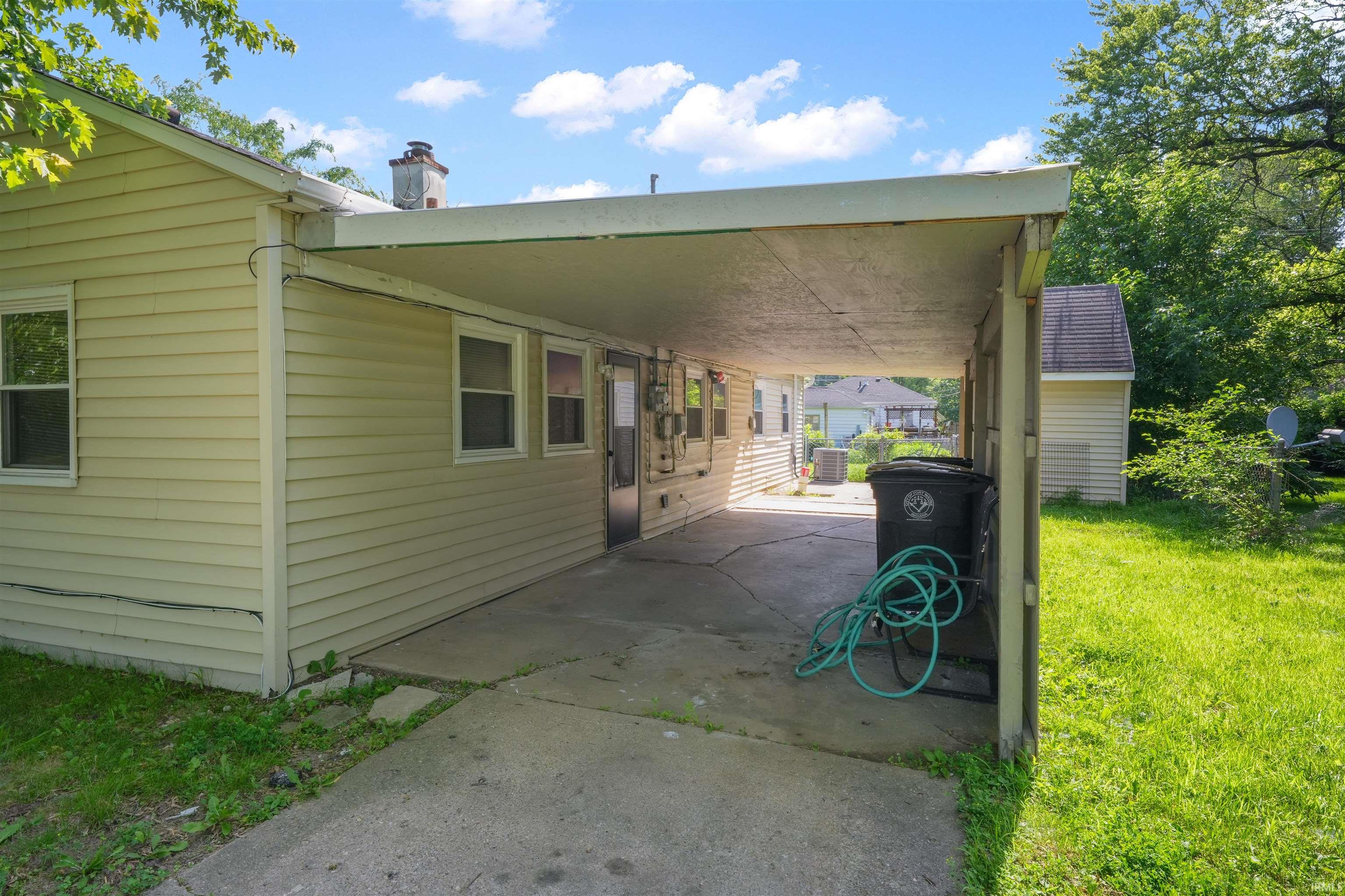 Photo 11 of 1606 Capitol Avenue