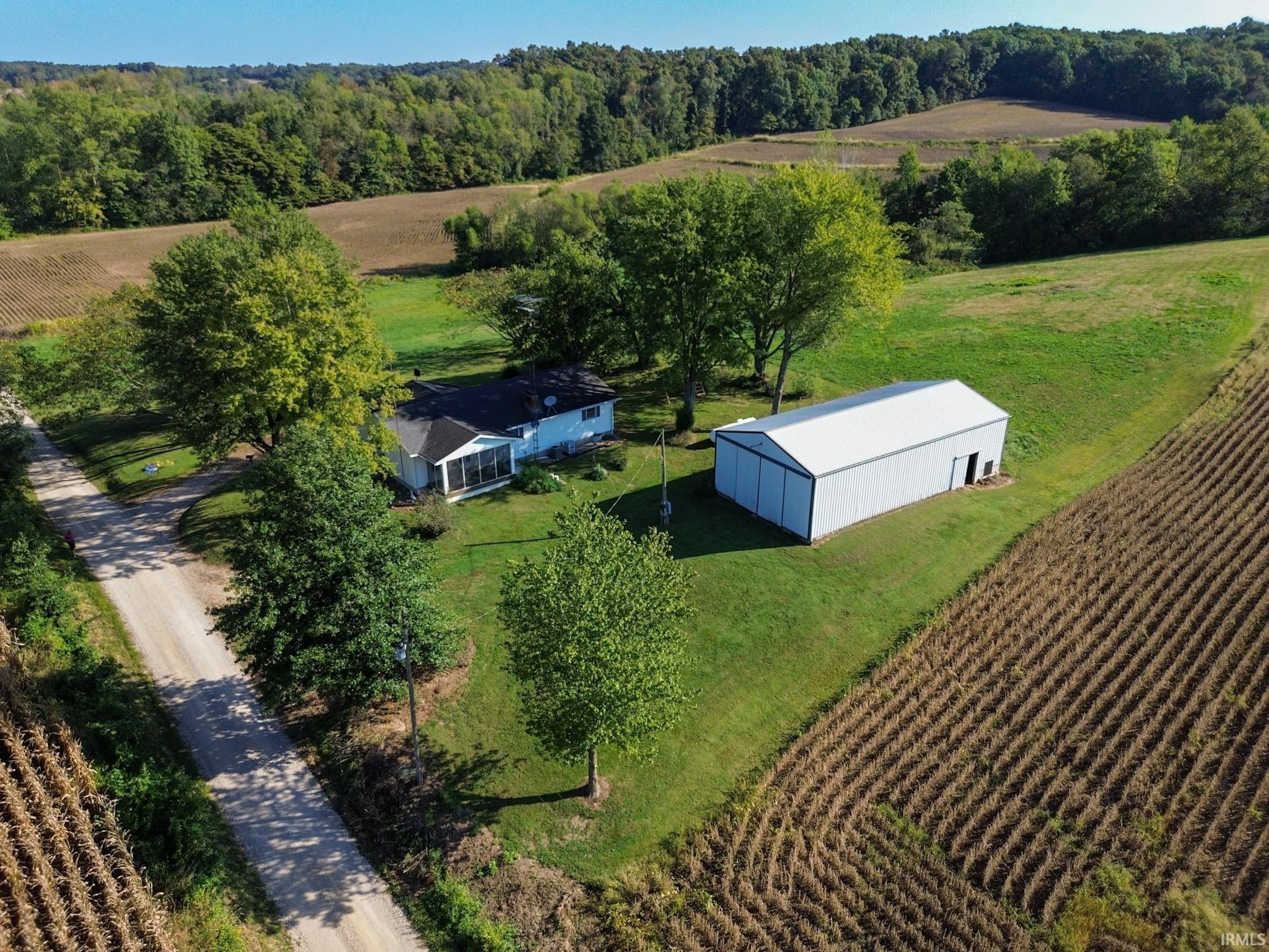 Homes for sale in Loogootee, IN | 3886 N 1300 E, Loogootee, IN 47553 | MLS# 202525463