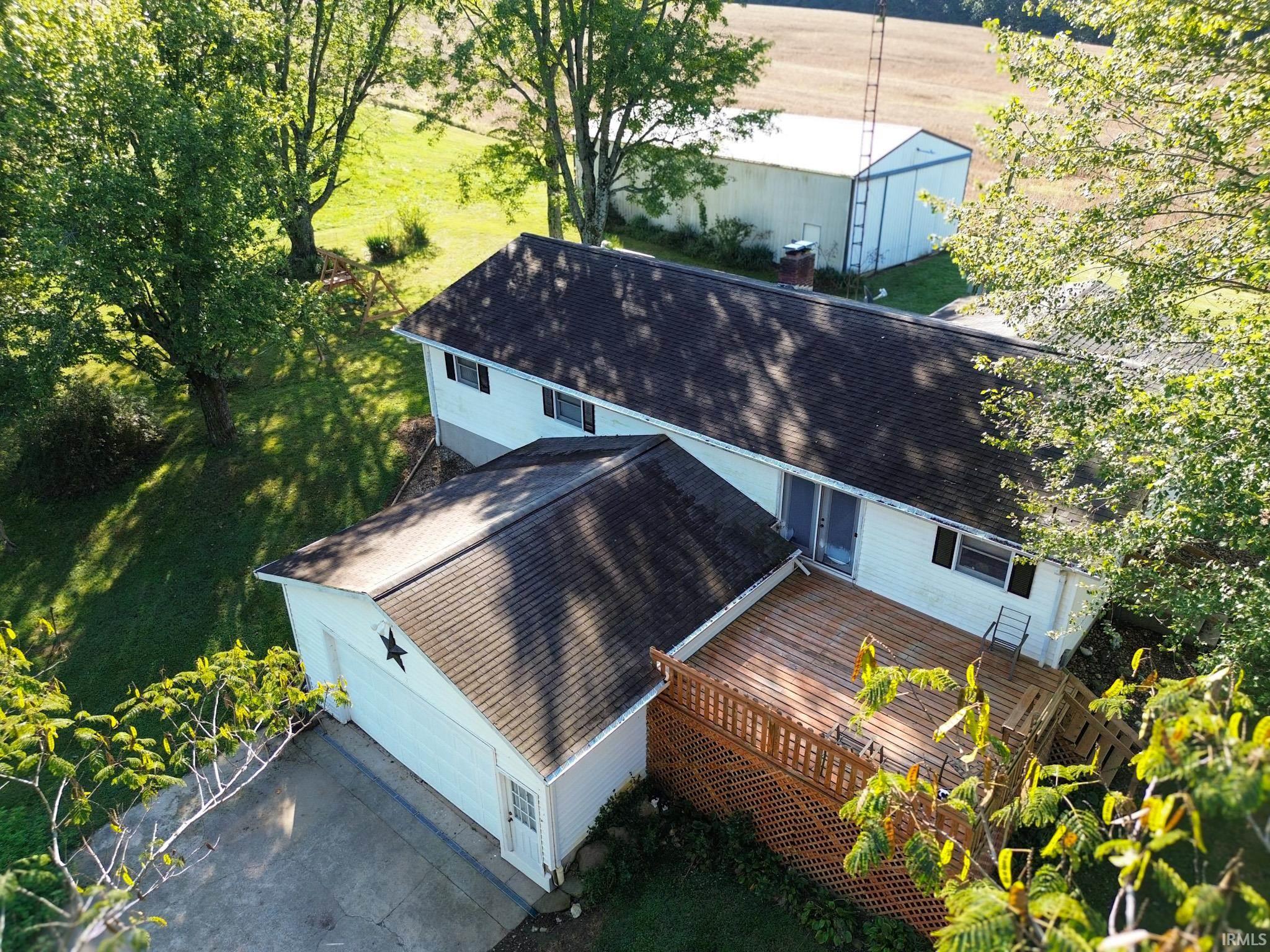 Homes for sale in Loogootee, IN | 3886 N 1300 E, Loogootee, IN 47553 | MLS# 202525463